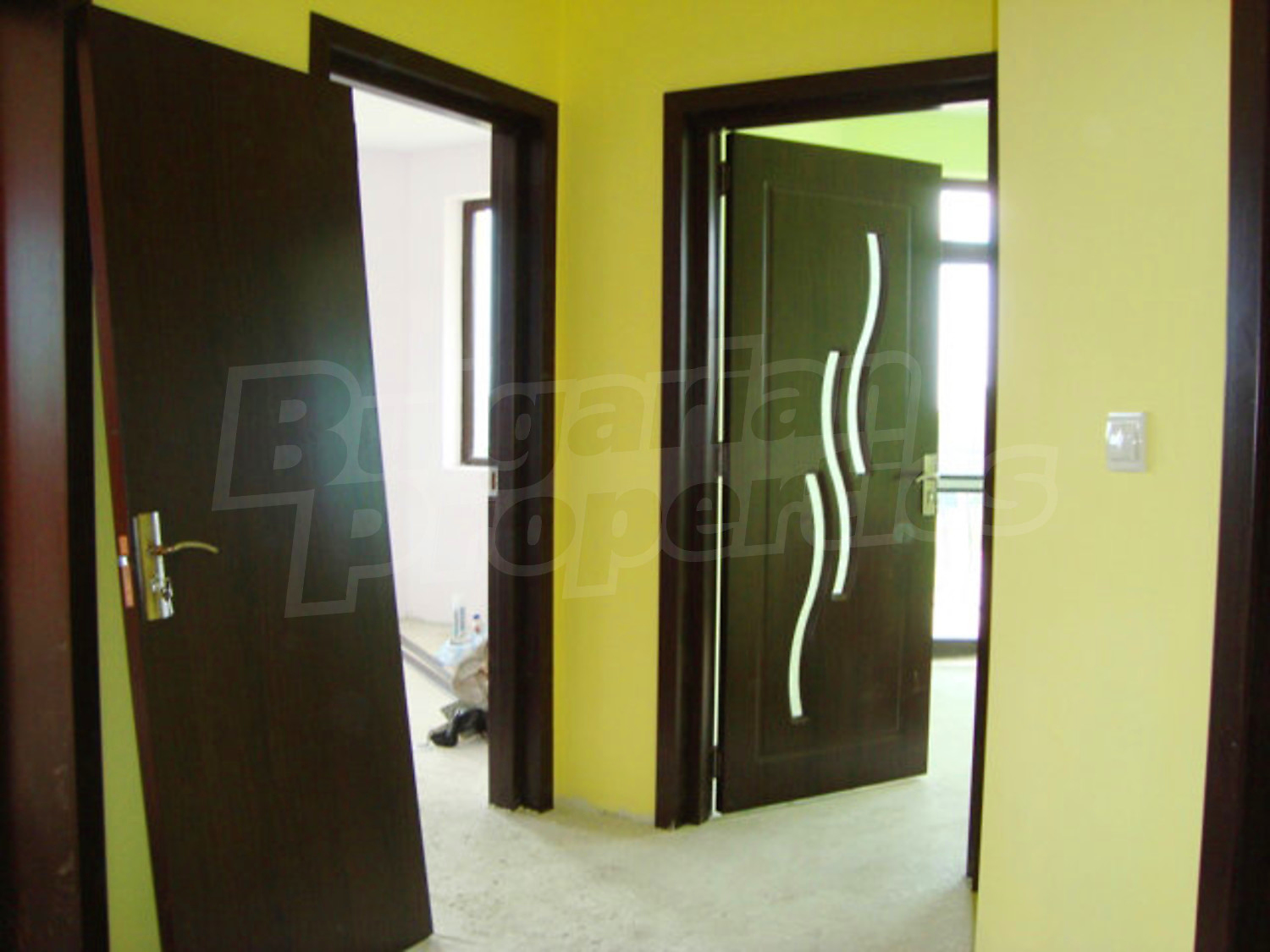Gallery Picture 9
