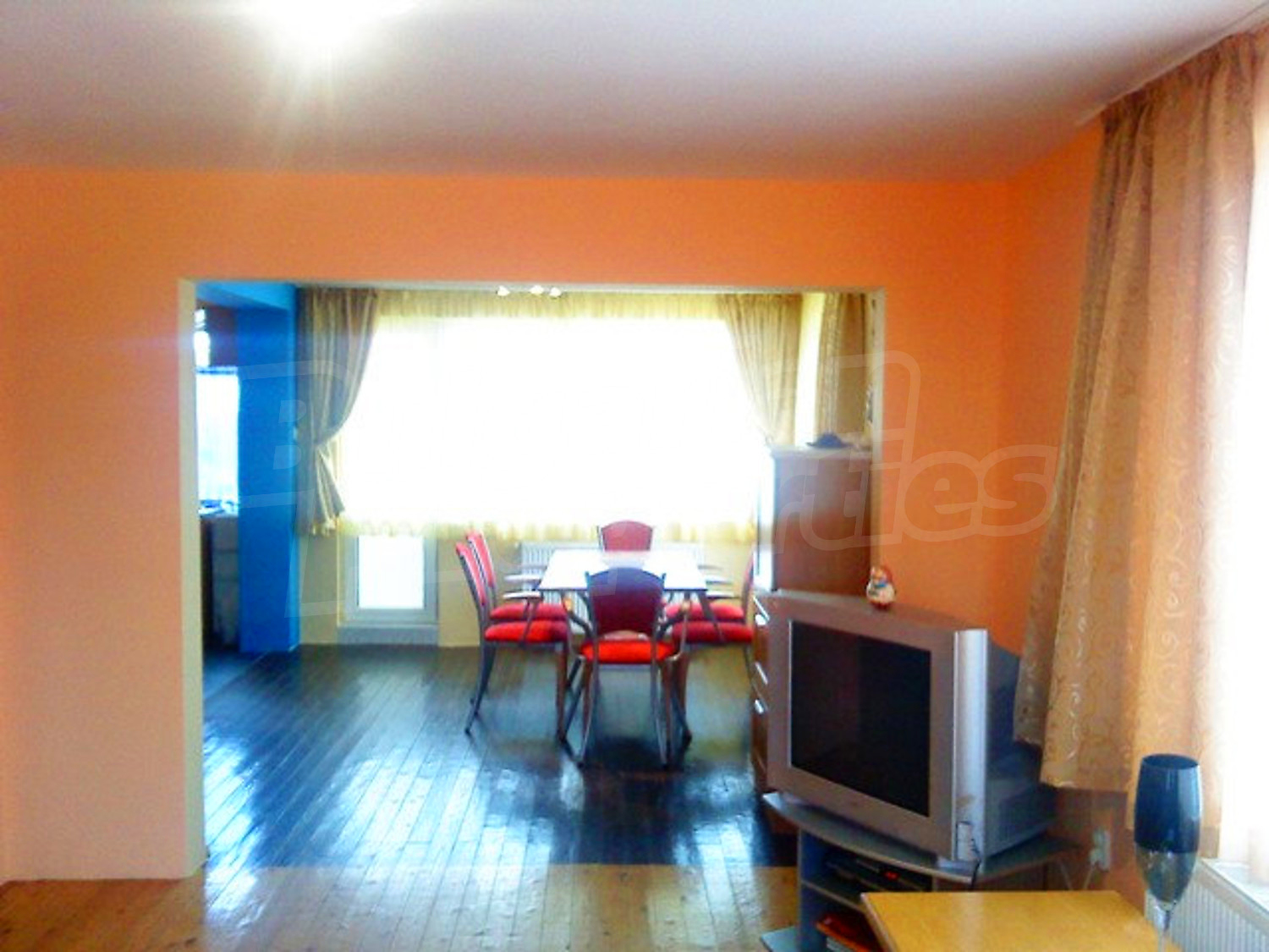Gallery Picture 16