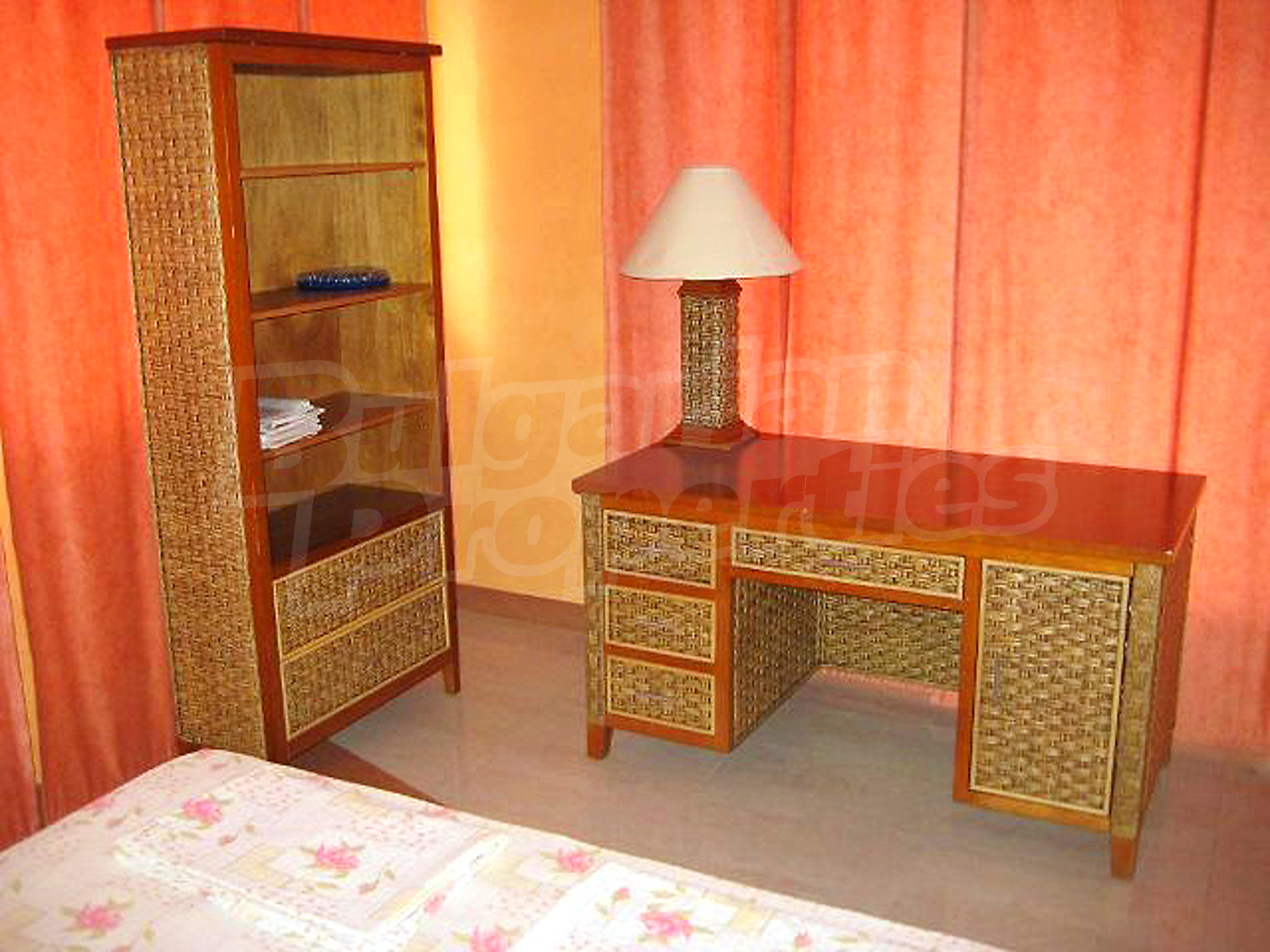 Gallery Picture 10