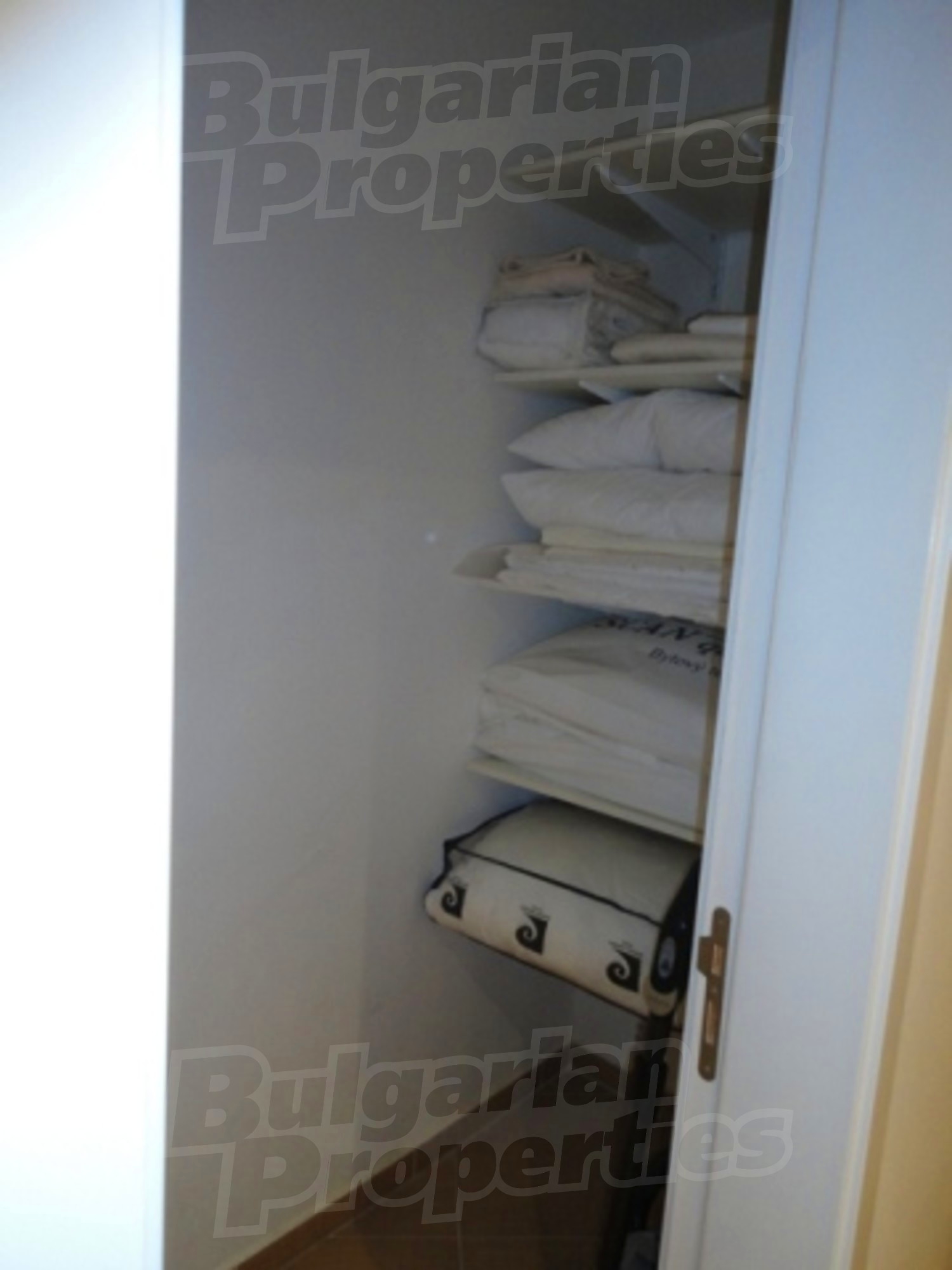 Gallery Picture 13