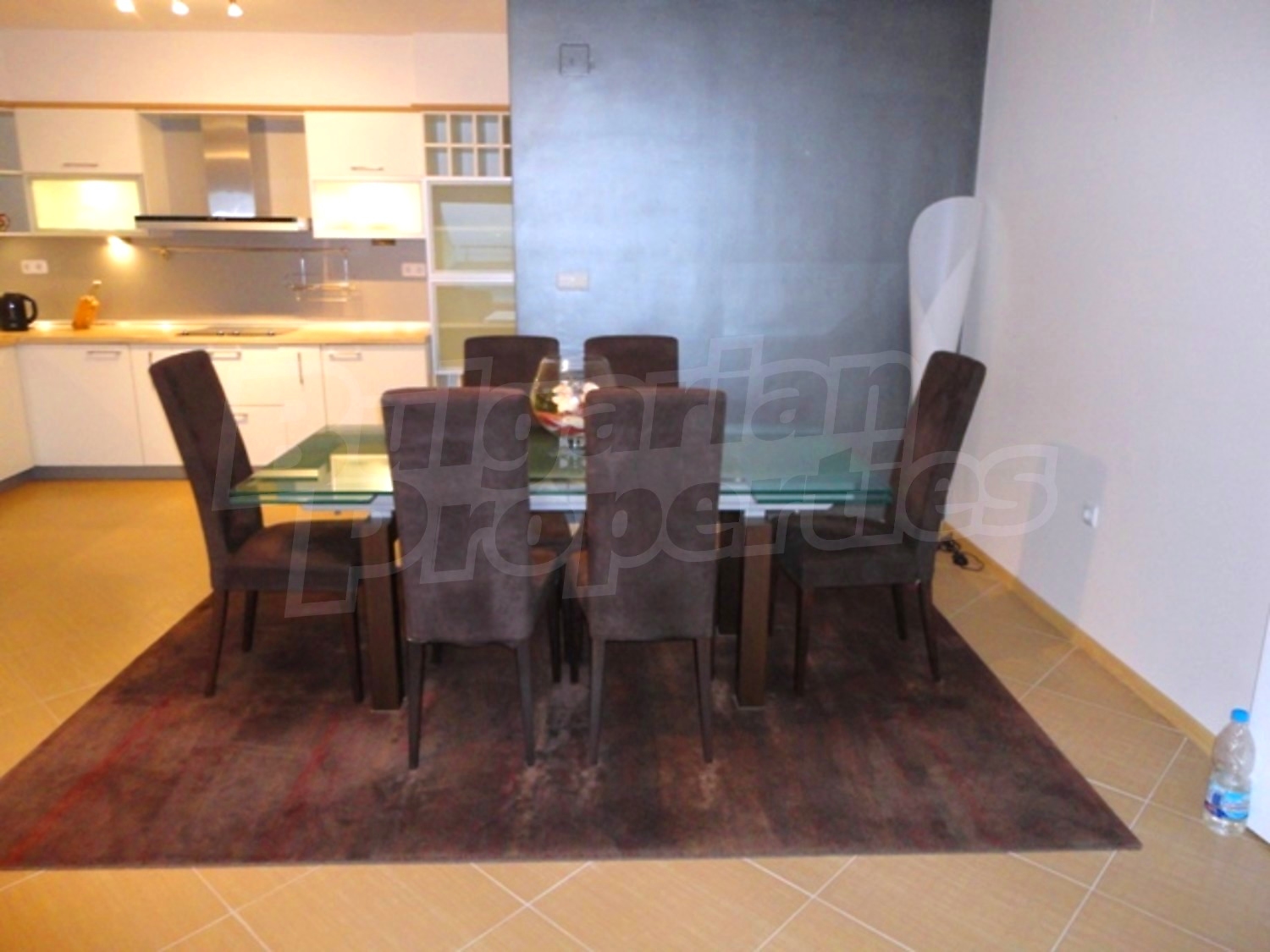 Gallery Picture 4