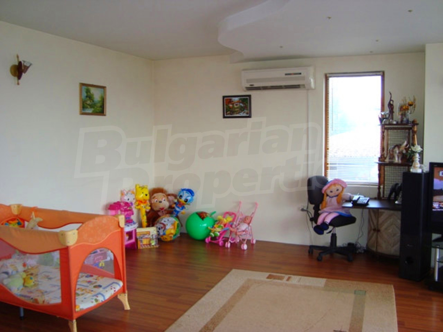 Gallery Picture 21