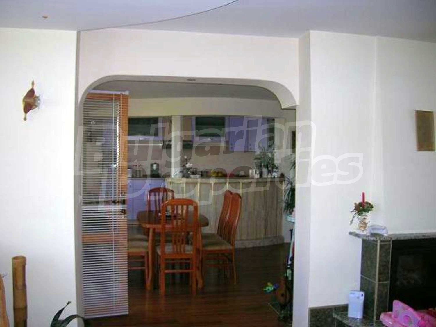 Gallery Picture 8