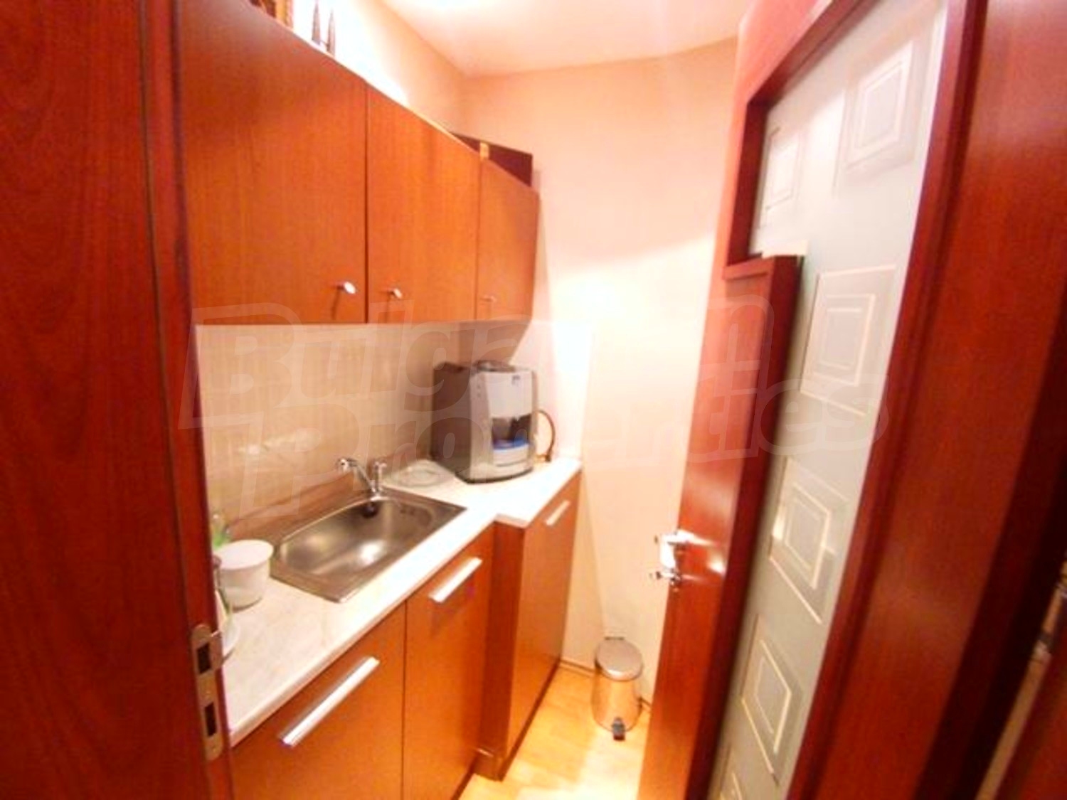 Gallery Picture 16