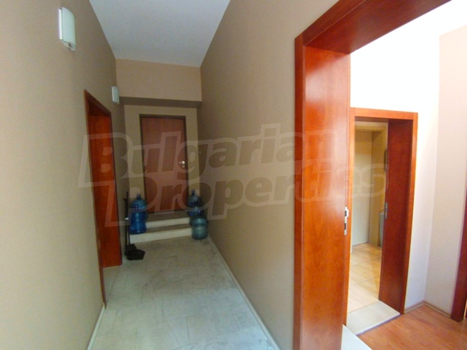 Gallery Picture 17