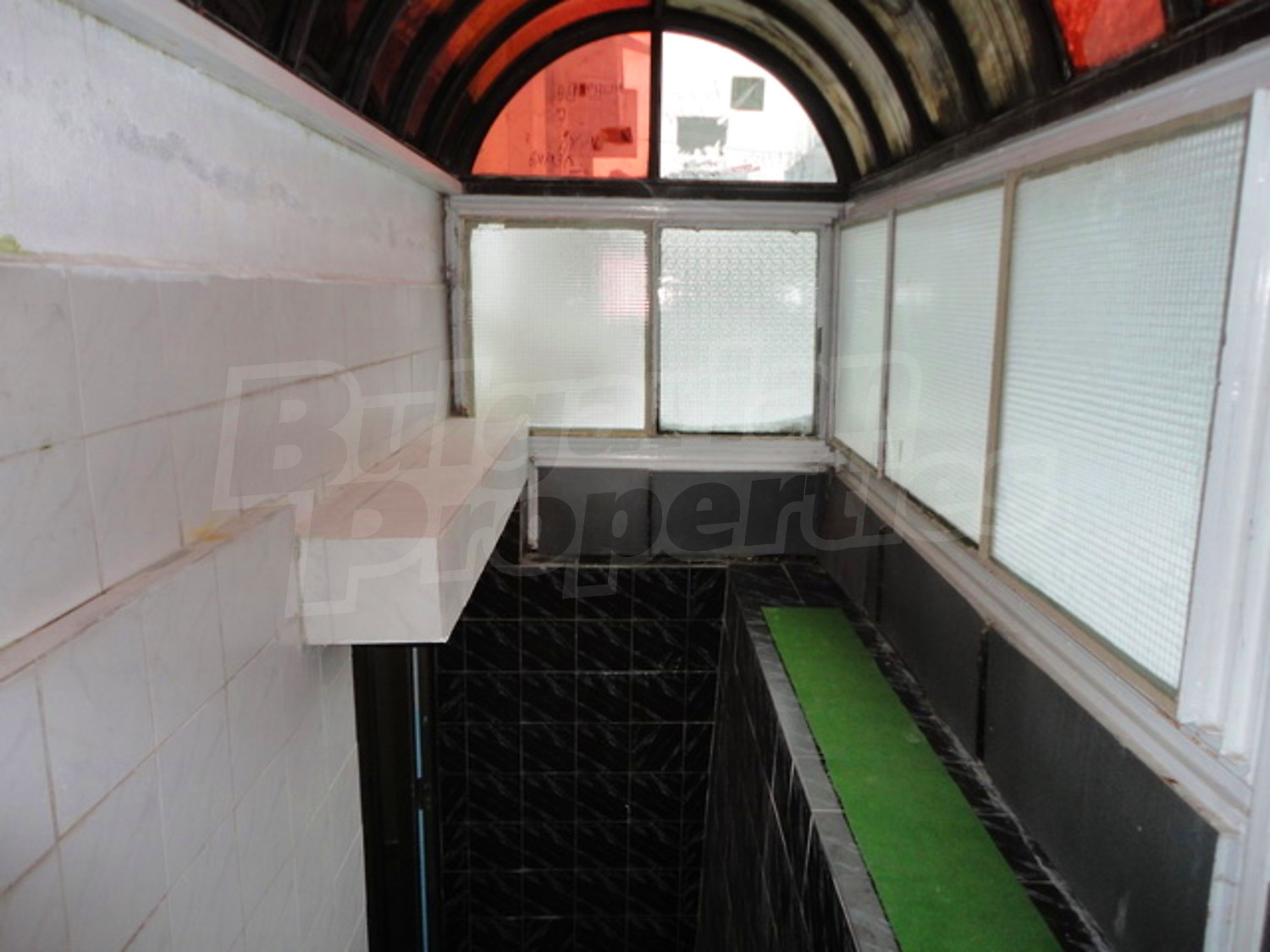 Gallery Picture 9