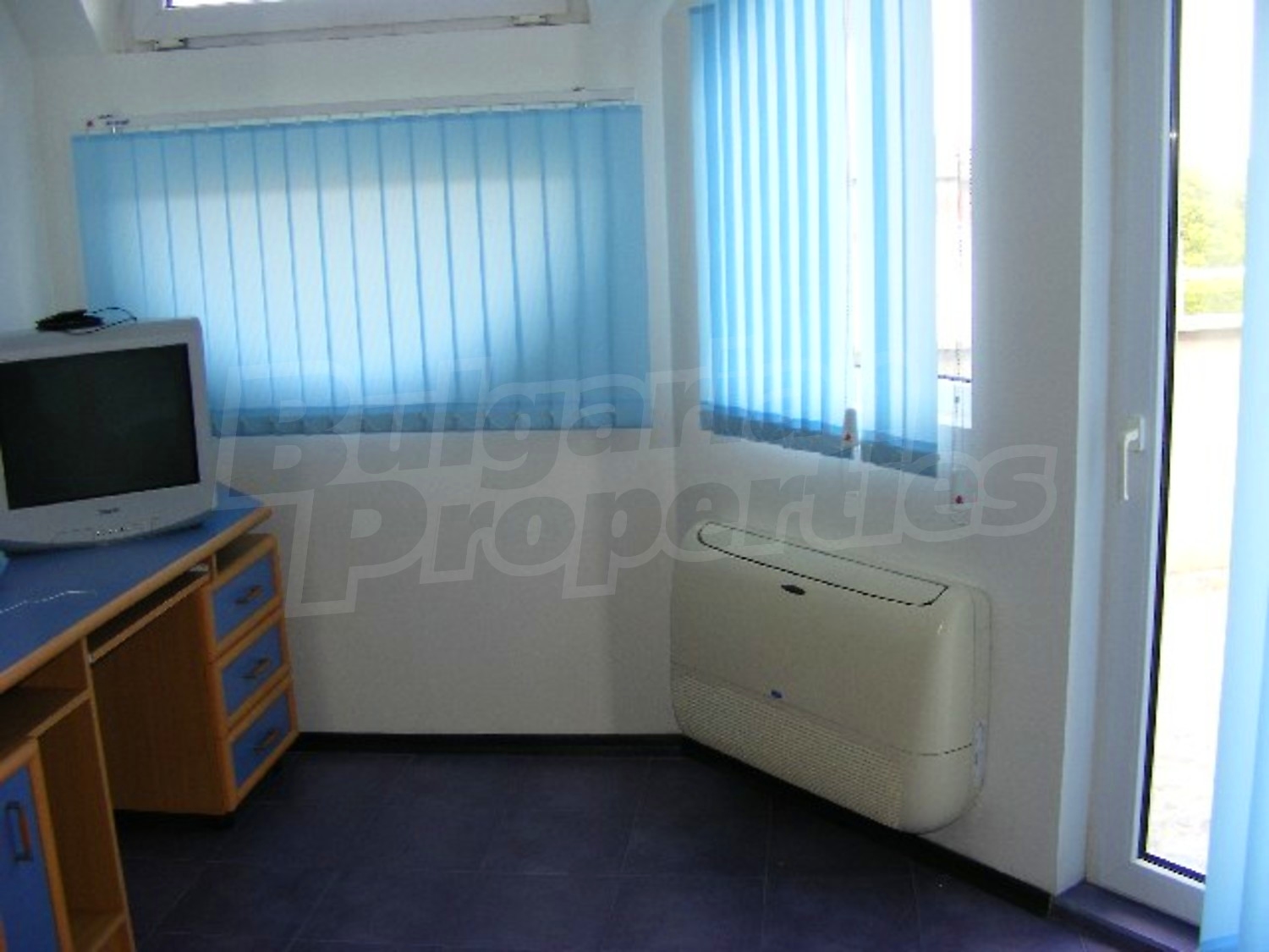 Gallery Picture 14