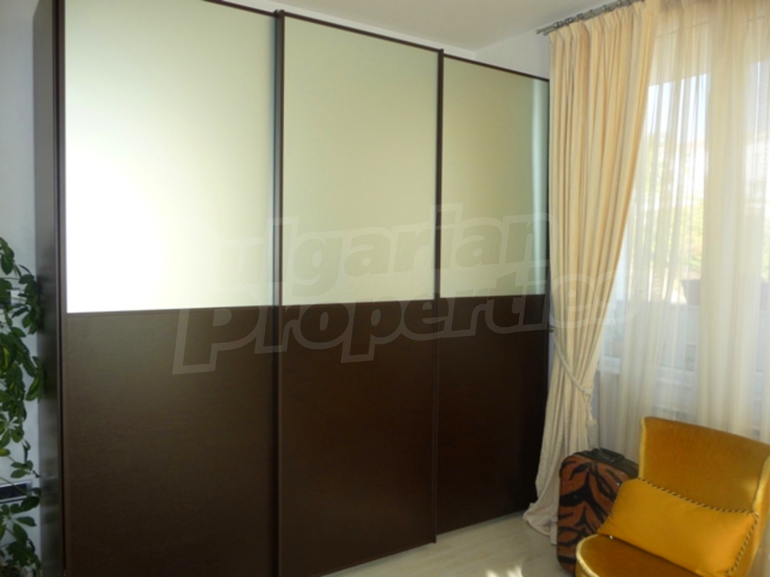 Gallery Picture 30