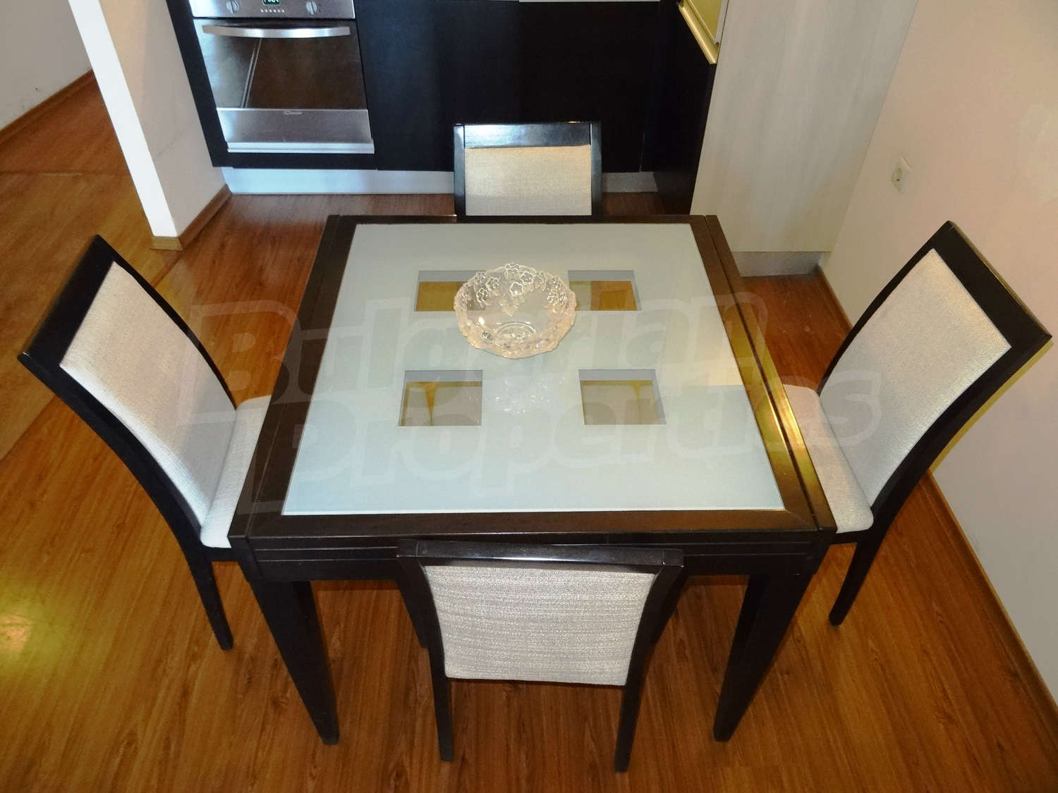 Gallery Picture 6