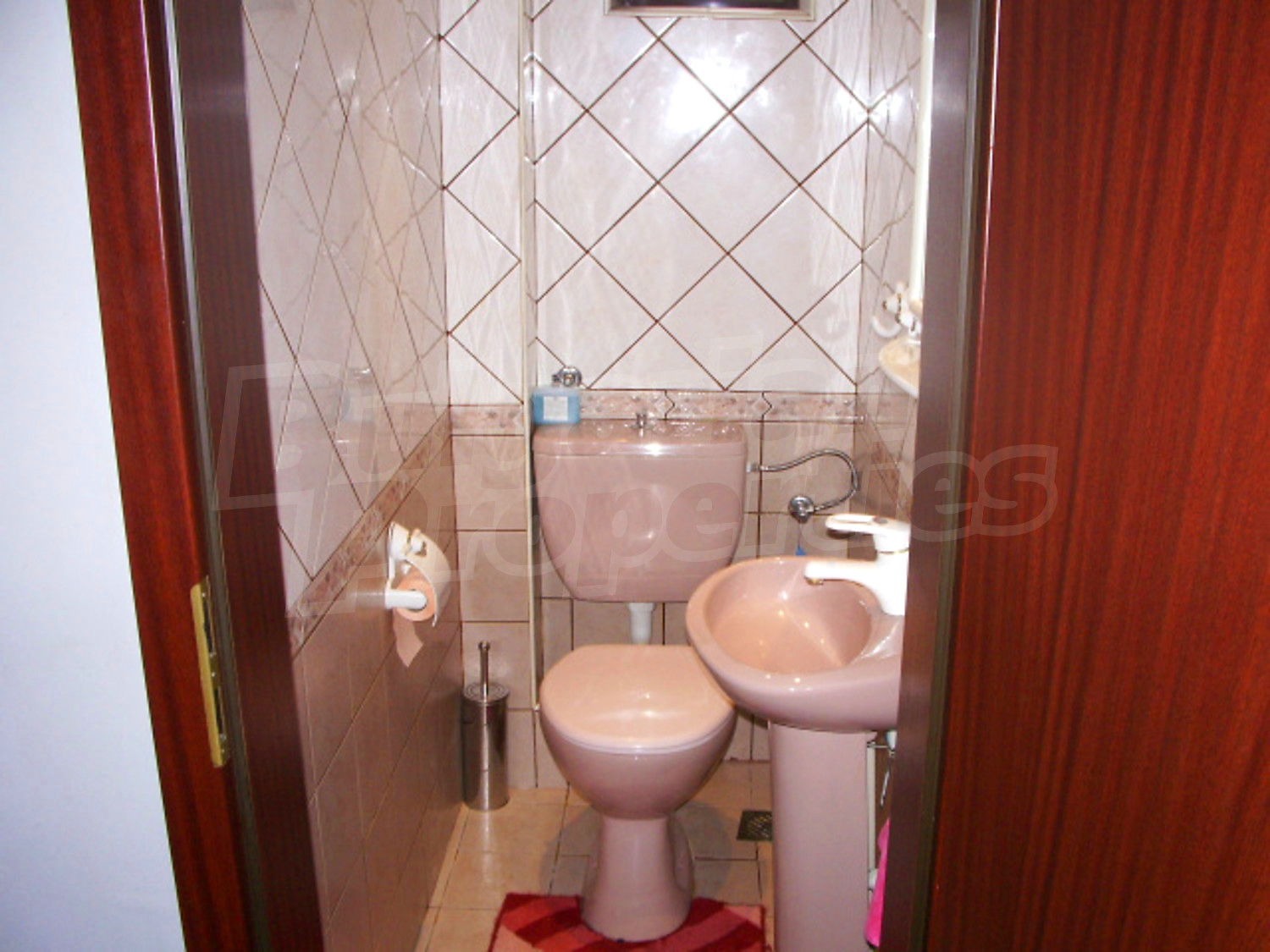 Gallery Picture 35