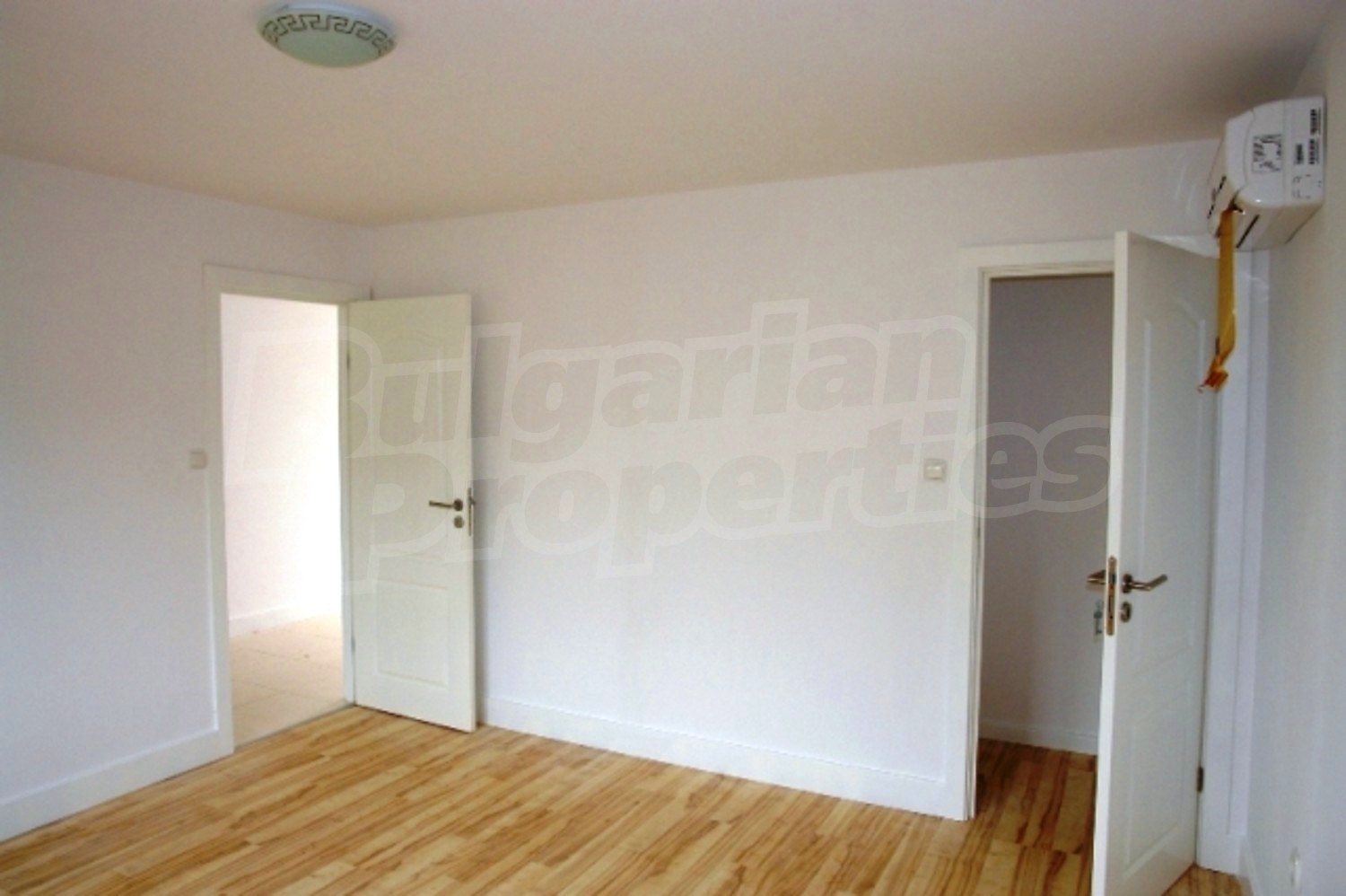 Gallery Picture 13