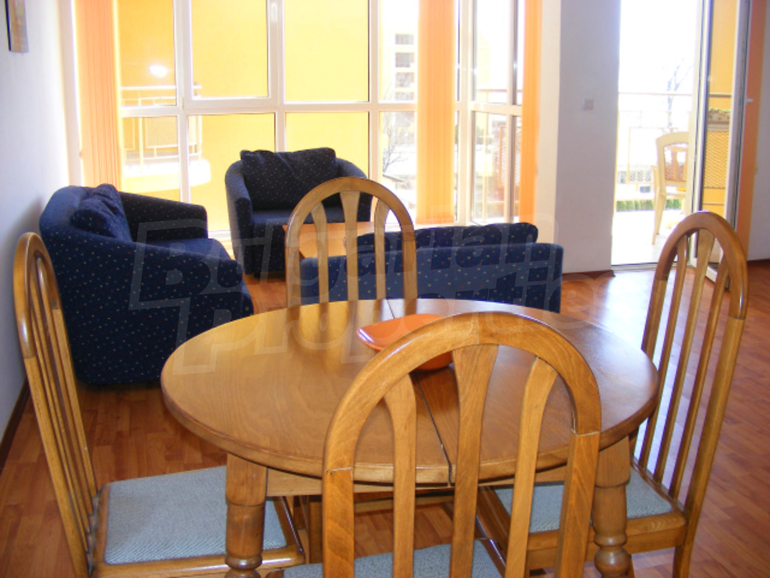Gallery Picture 12