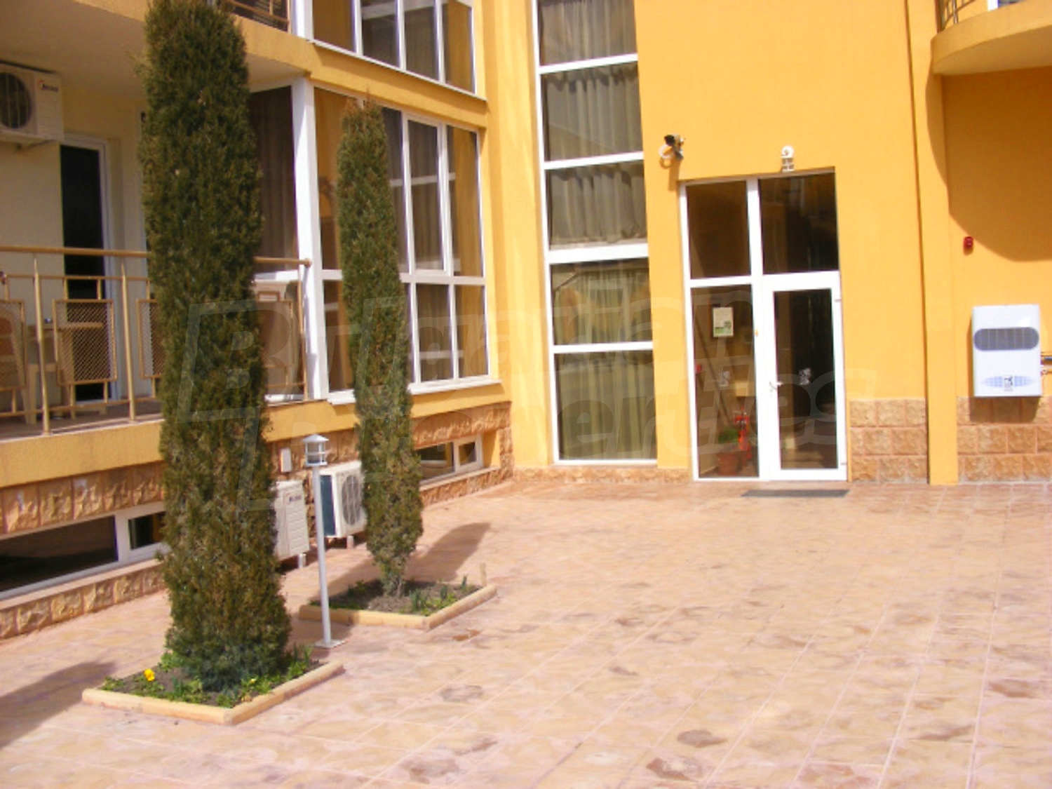 Gallery Picture 26