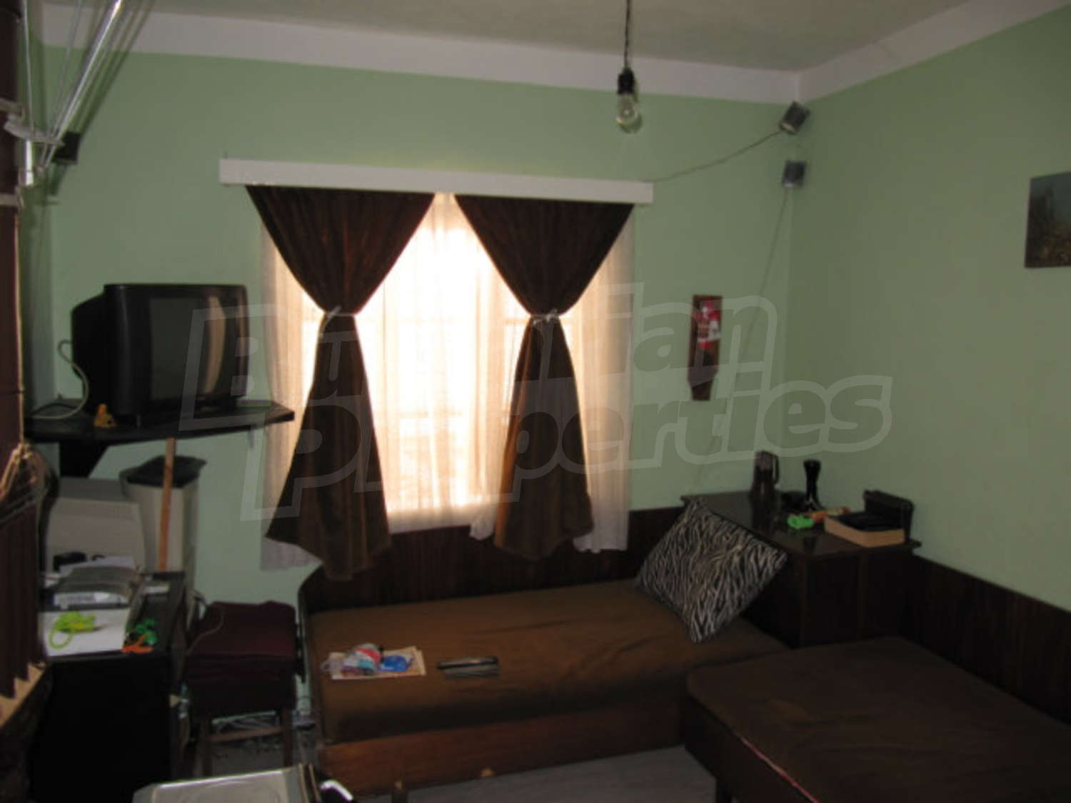 Gallery Picture 12