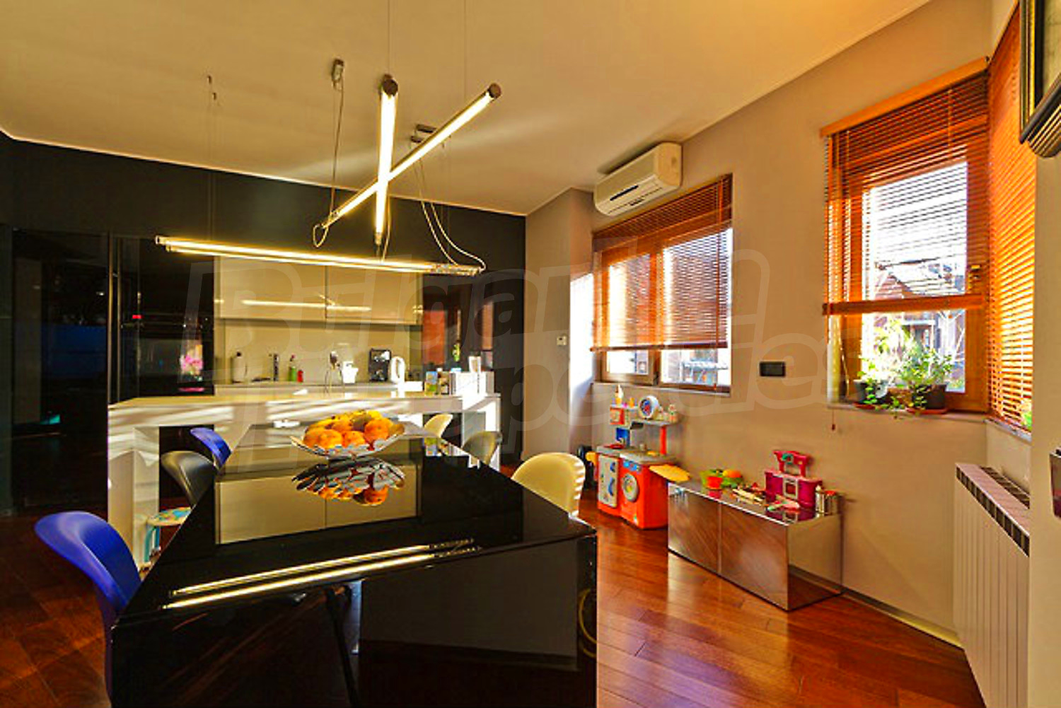 Gallery Picture 11