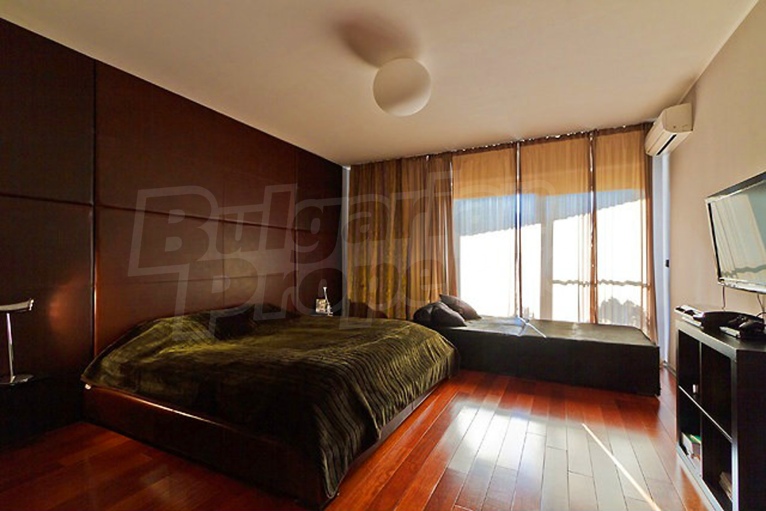 Gallery Picture 18