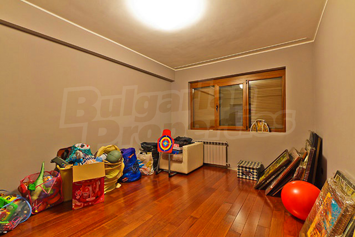 Gallery Picture 28