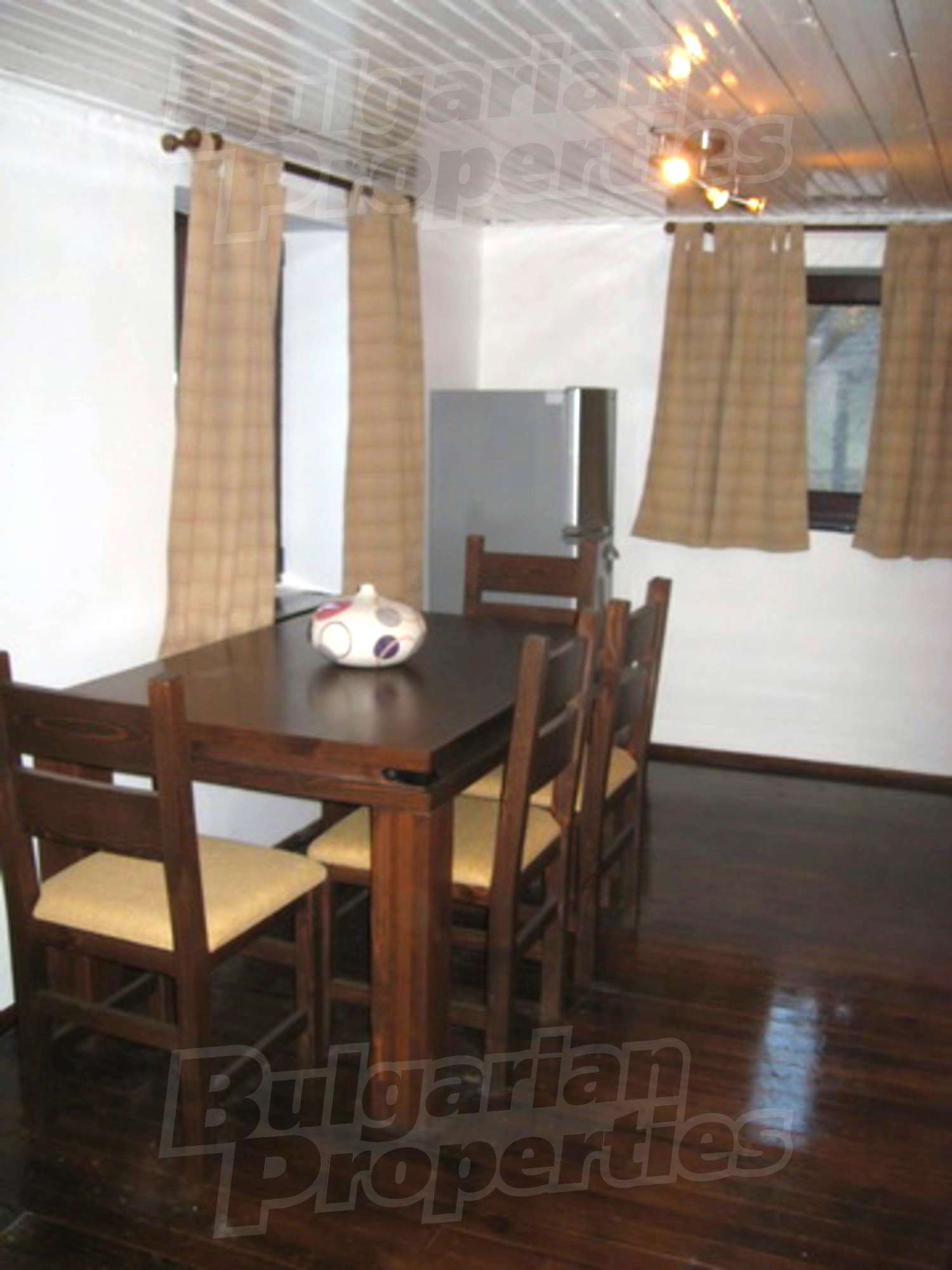 Gallery Picture 10