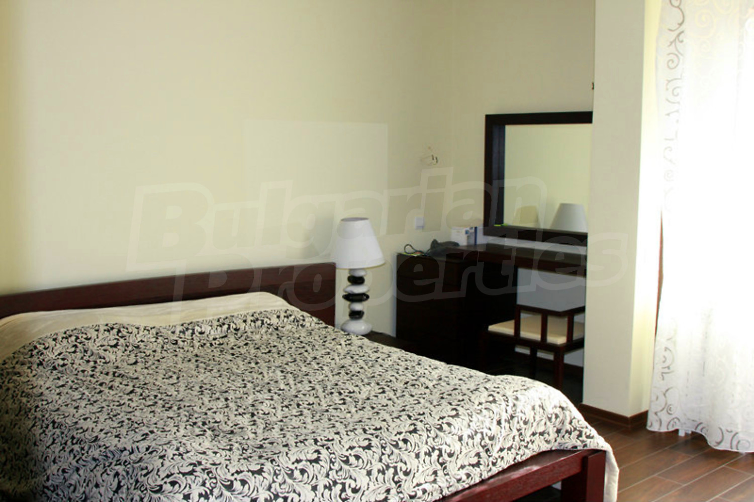 Gallery Picture 7