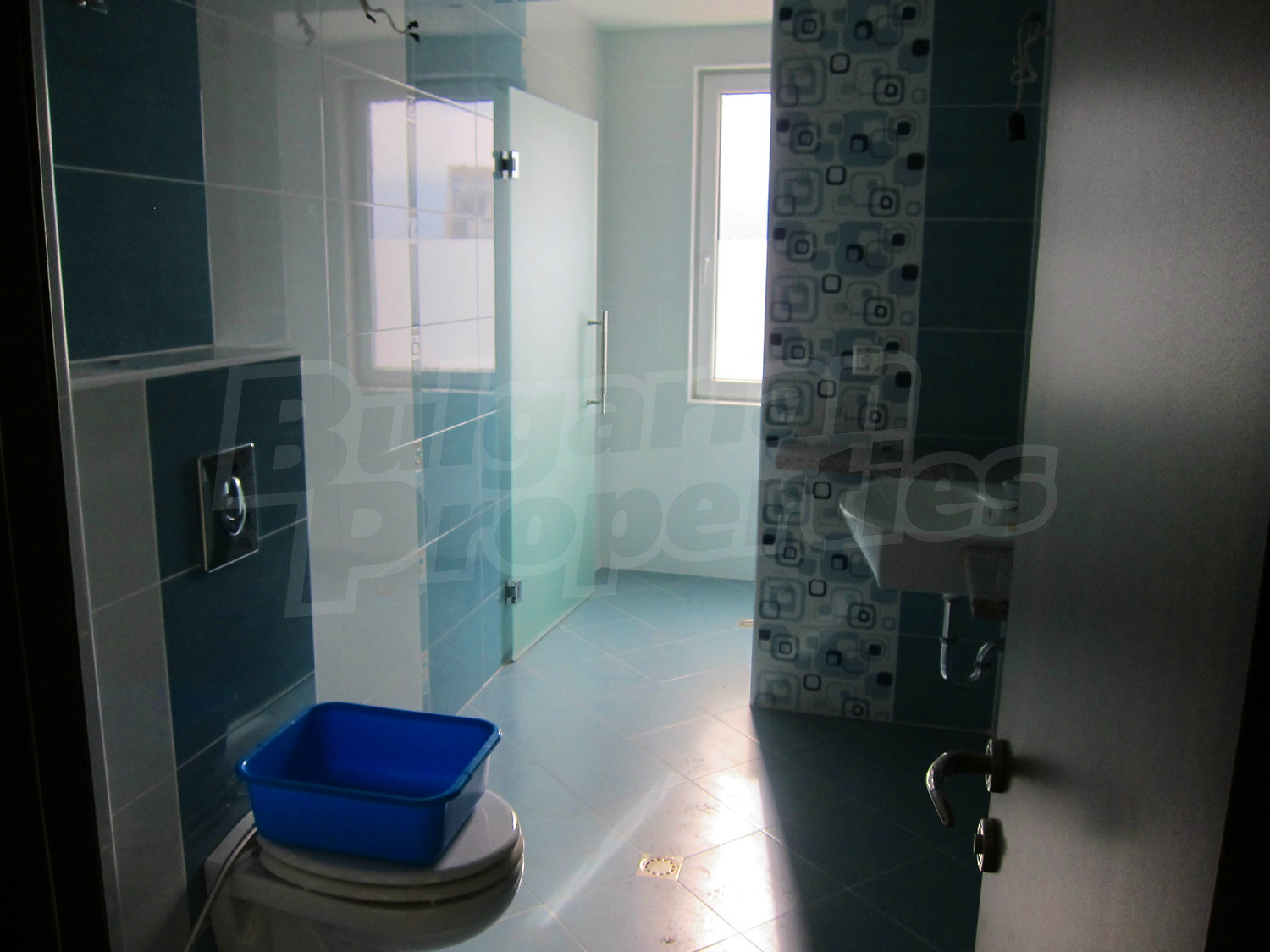 Gallery Picture 32