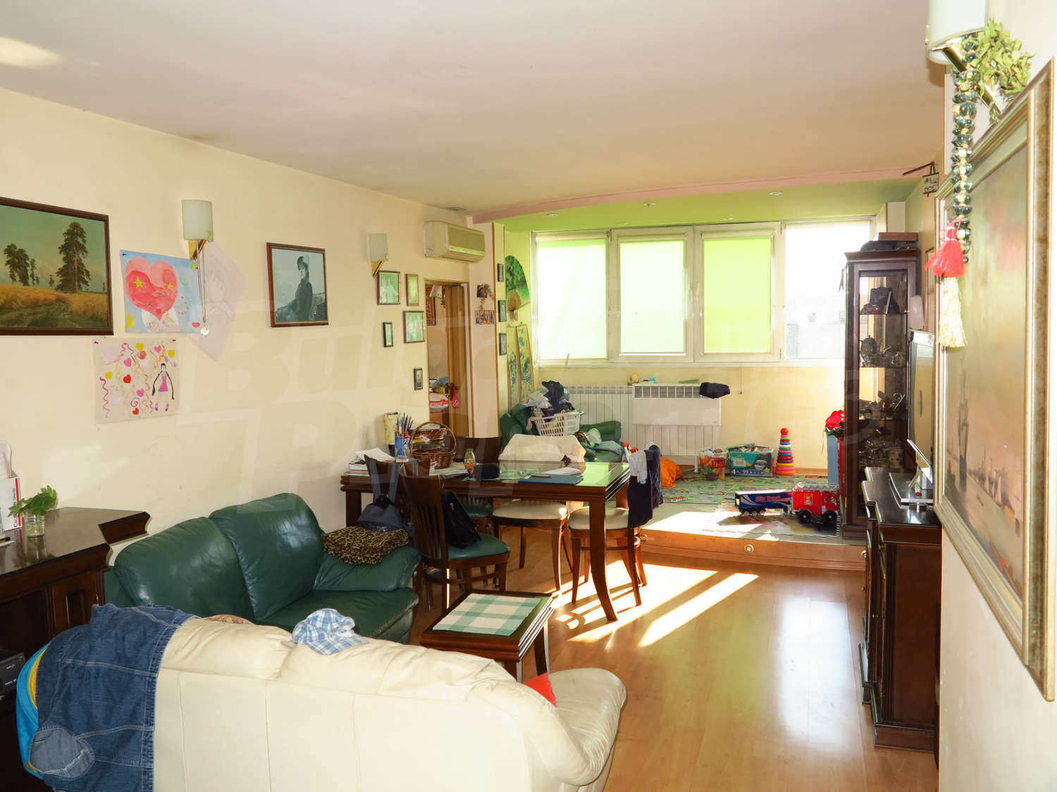 Gallery Picture 4