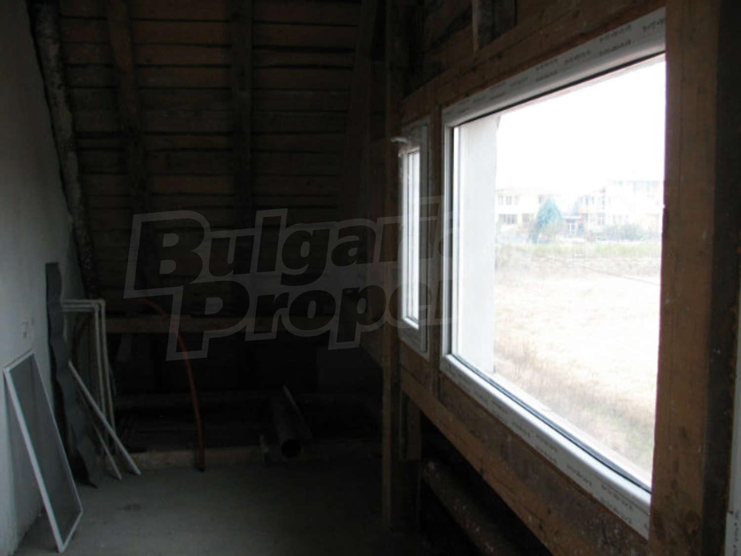 Gallery Picture 28