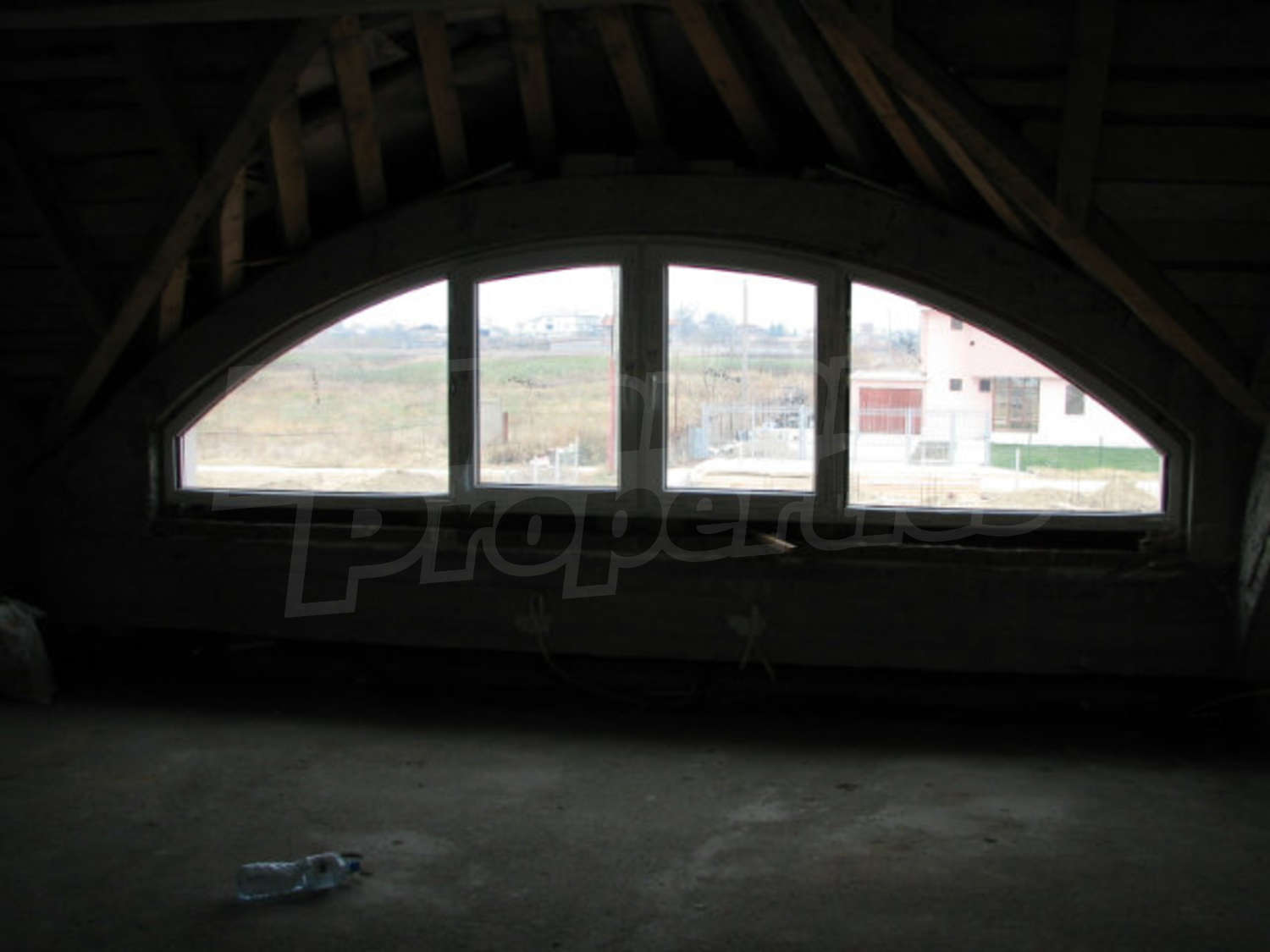 Gallery Picture 30