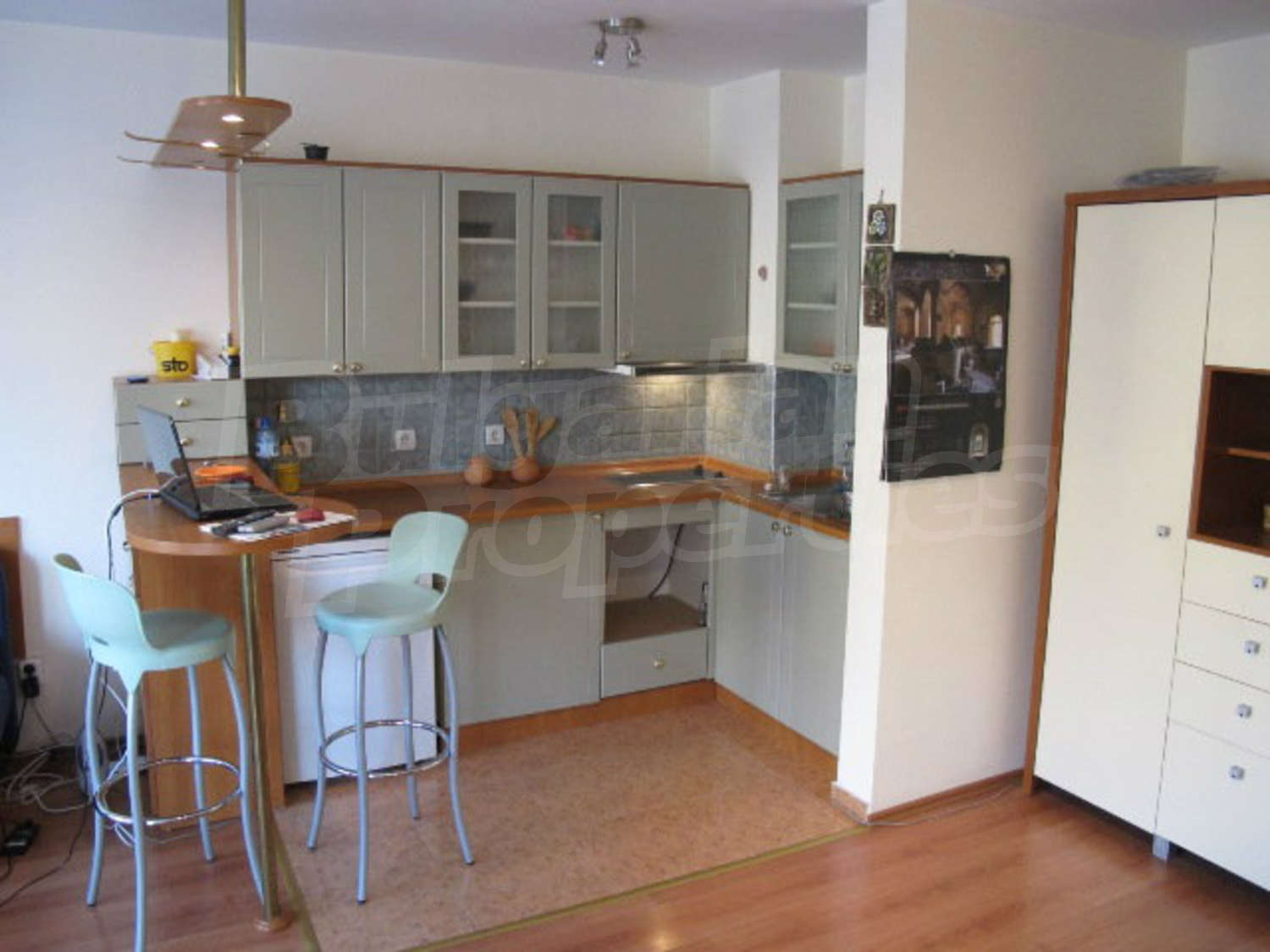 Gallery Picture 12