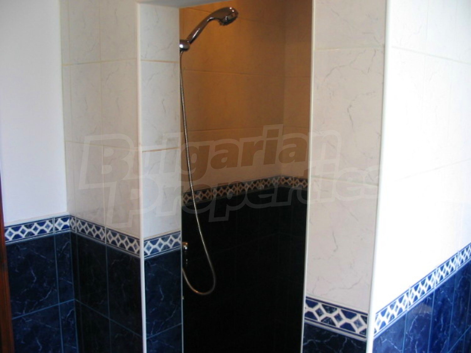 Gallery Picture 13