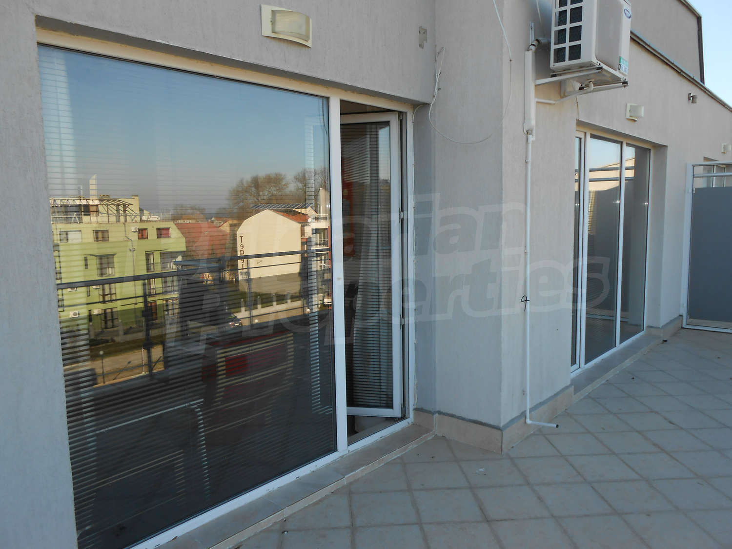 Gallery Picture 23