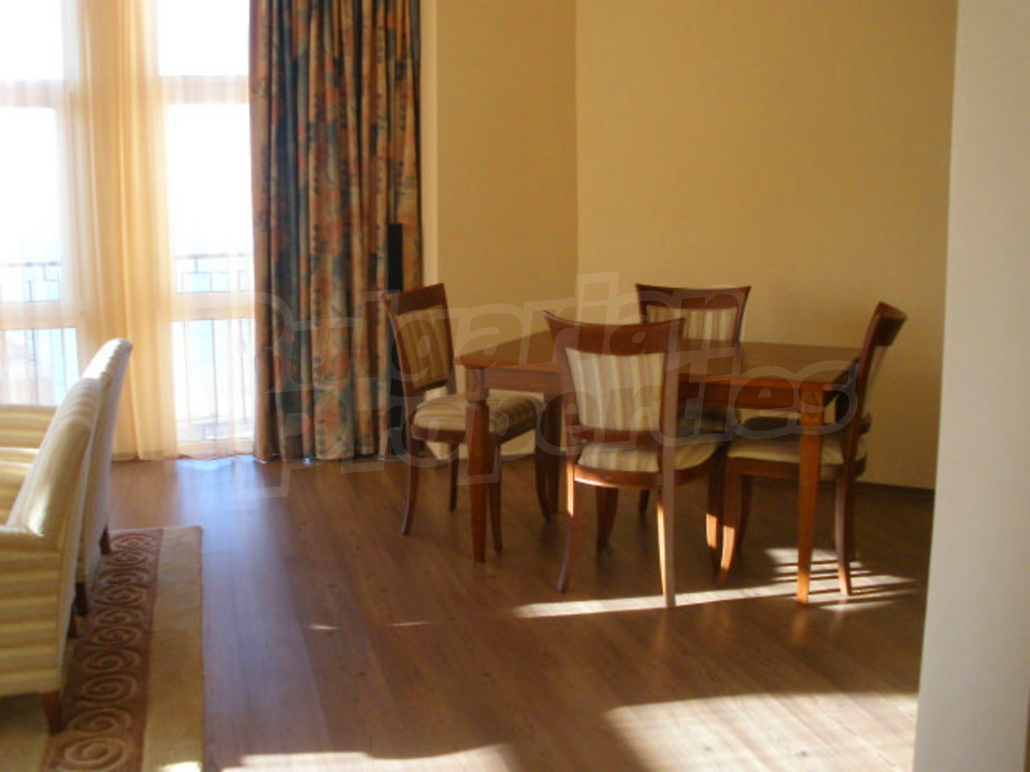 Gallery Picture 6