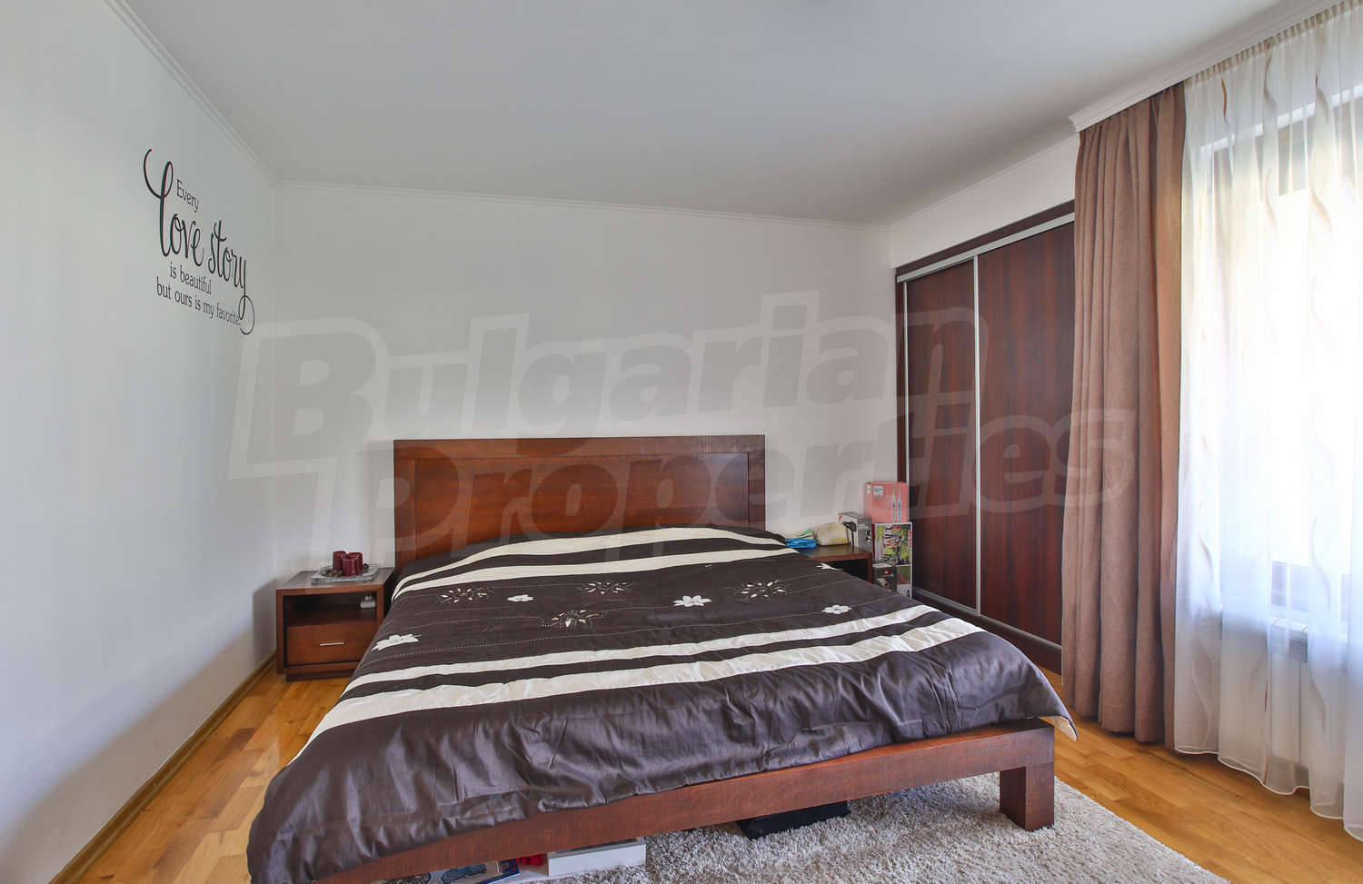 Gallery Picture 10