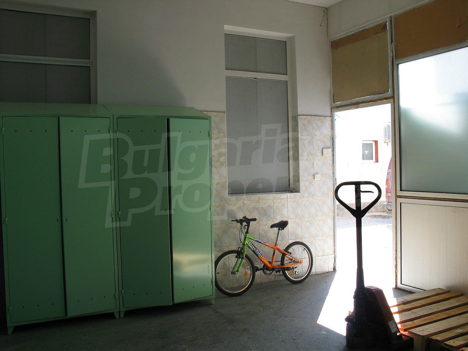 Gallery Picture 10