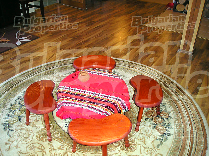 Gallery Picture 9