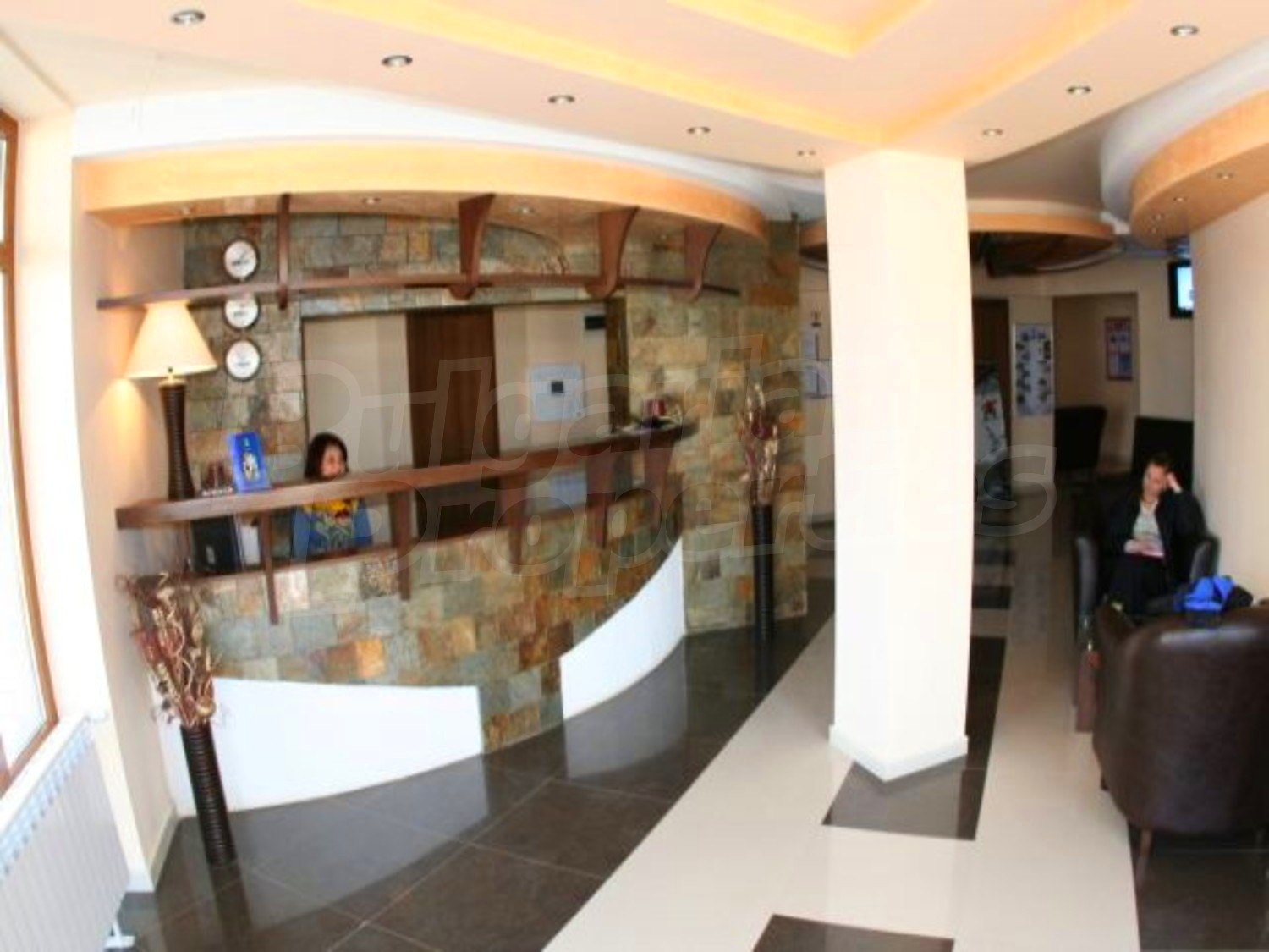 Gallery Picture 8