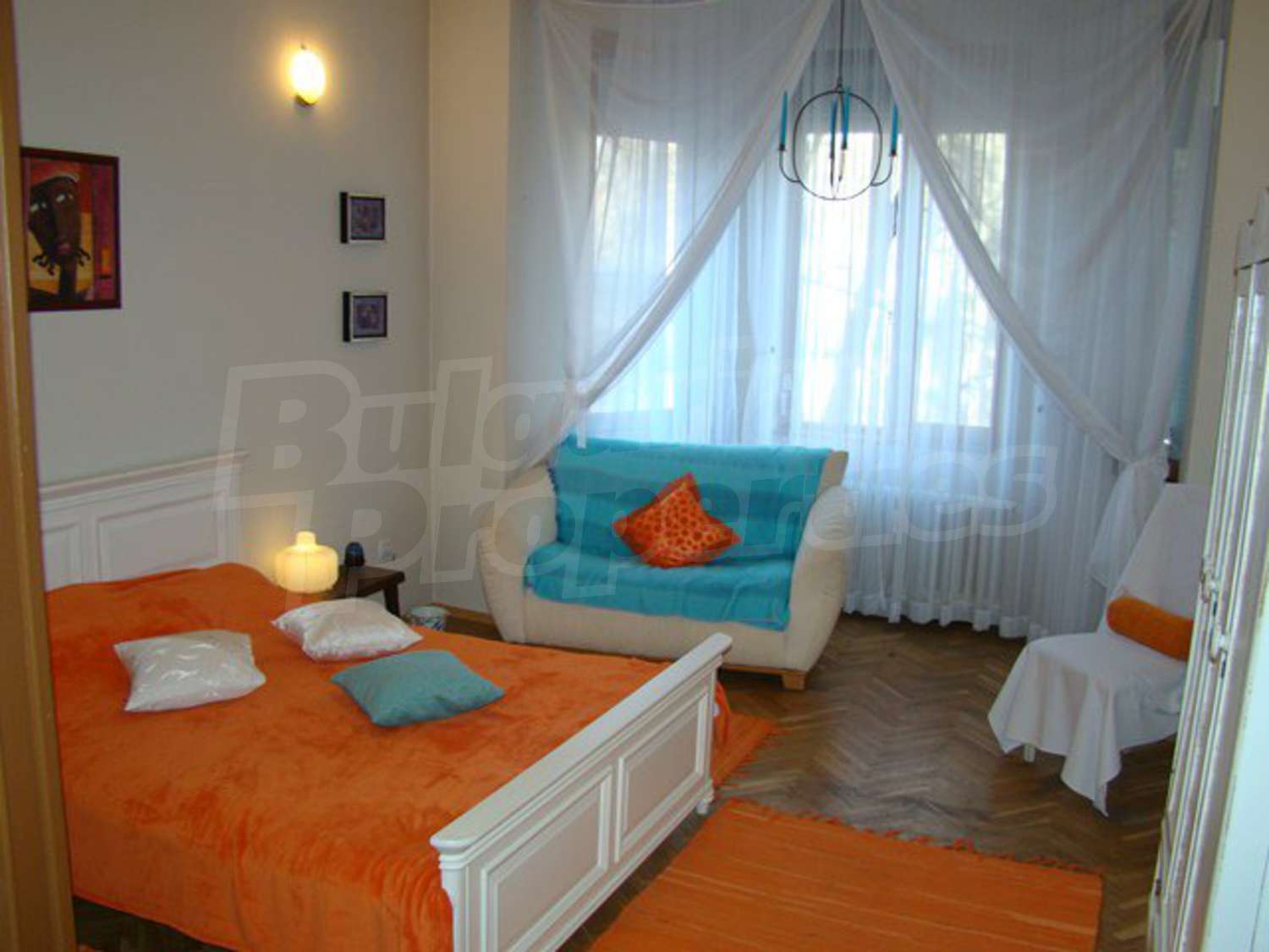 Gallery Picture 3