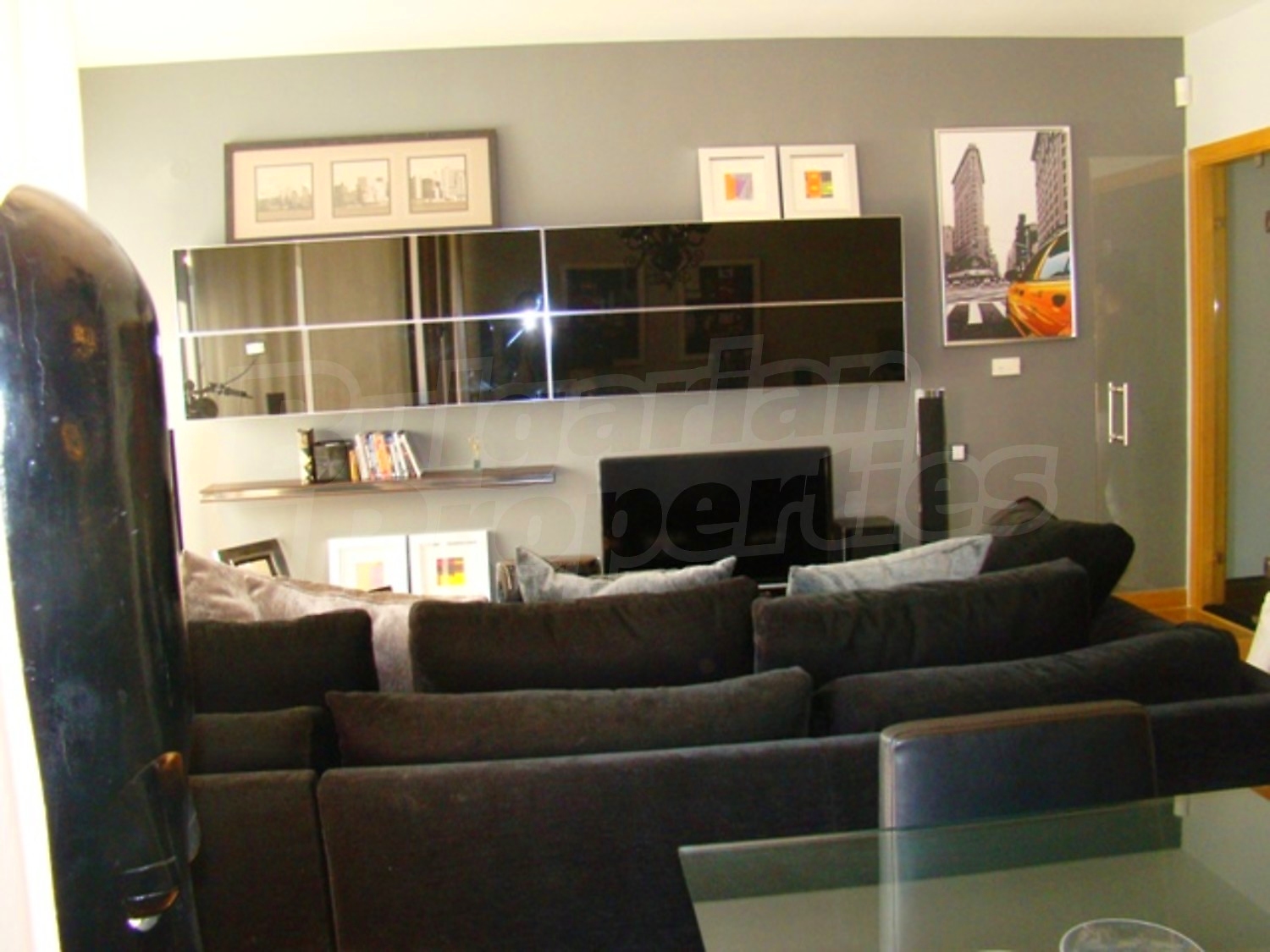 Gallery Picture 17