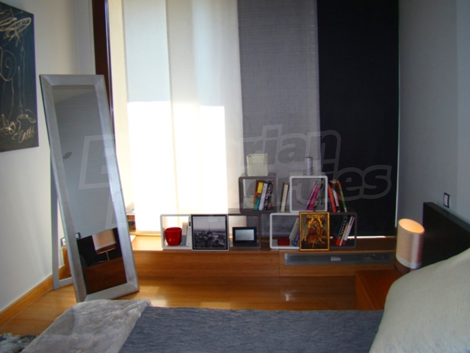 Gallery Picture 29