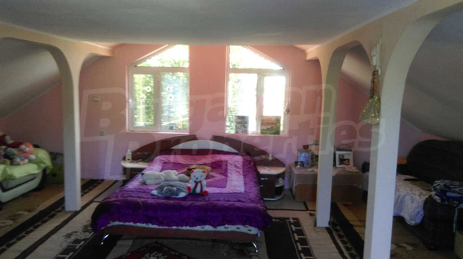 Gallery Picture 15