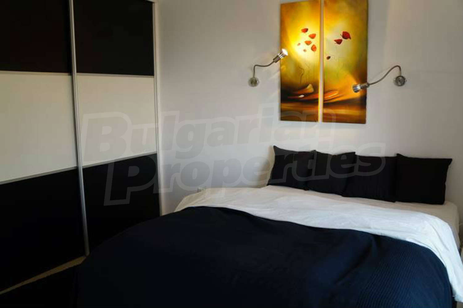 Gallery Picture 10