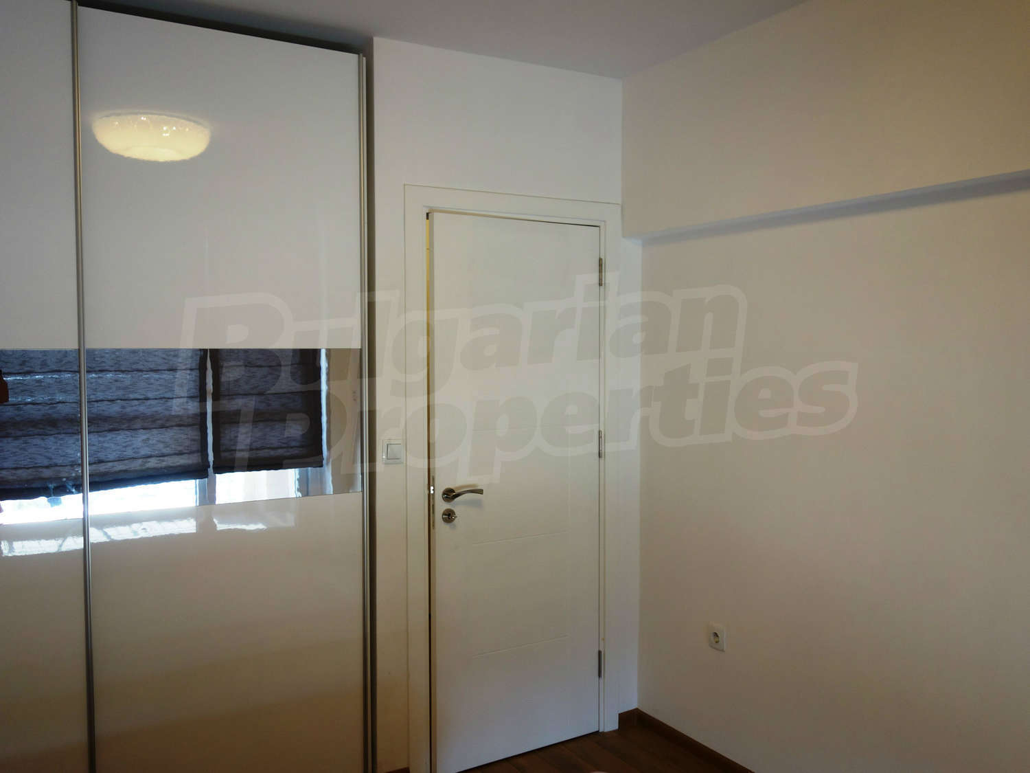 Gallery Picture 13