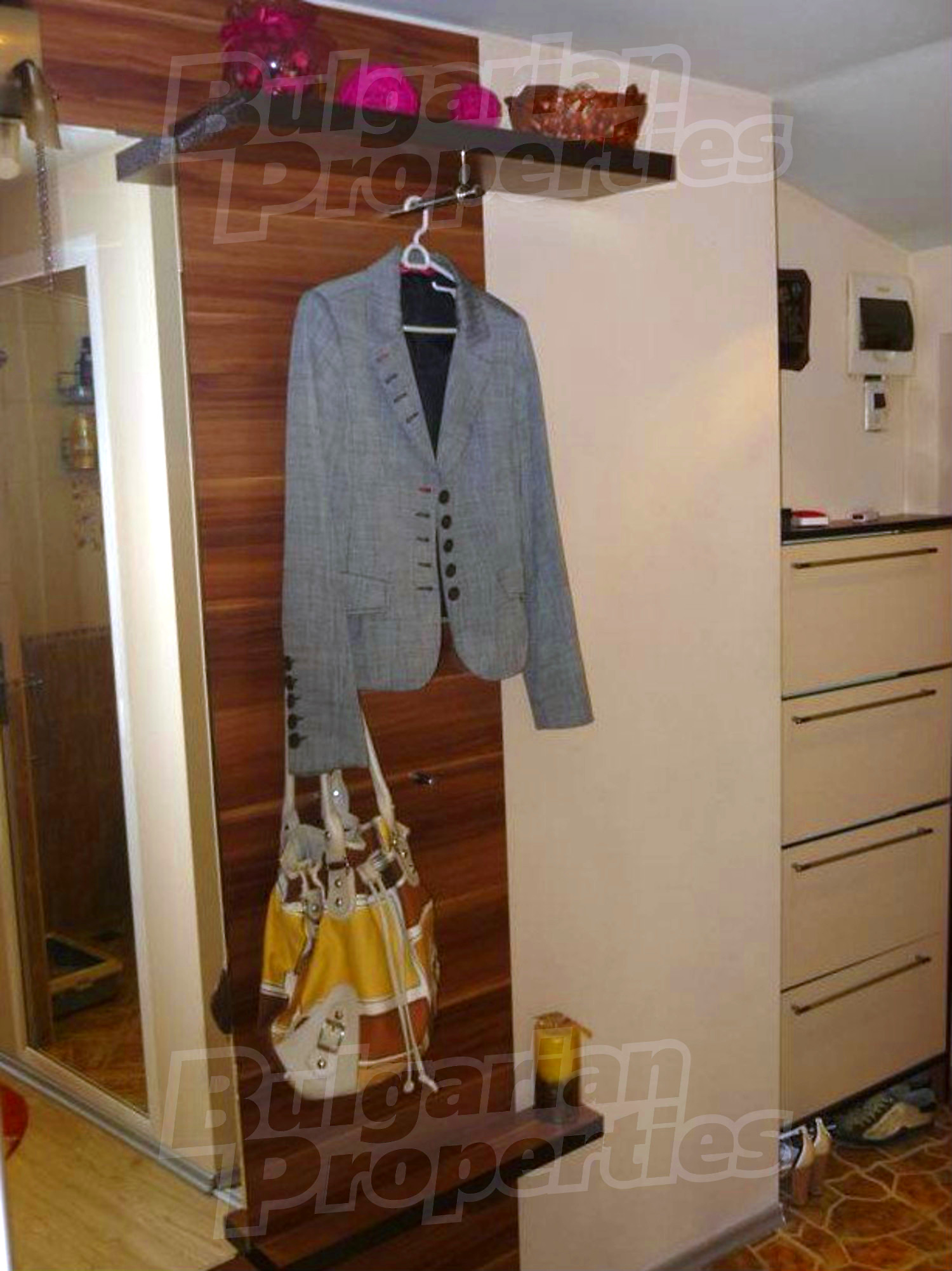 Gallery Picture 10