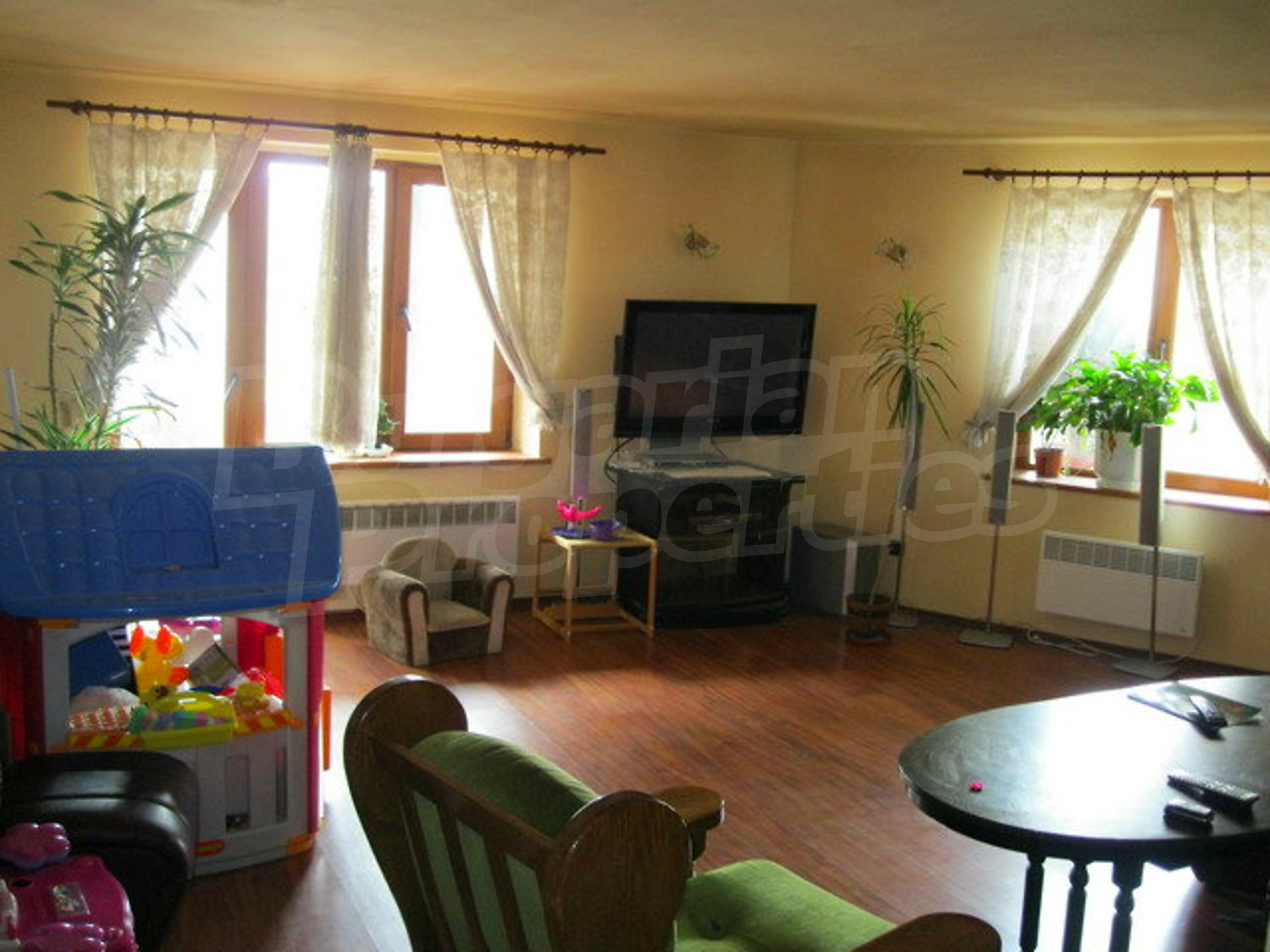 Gallery Picture 15