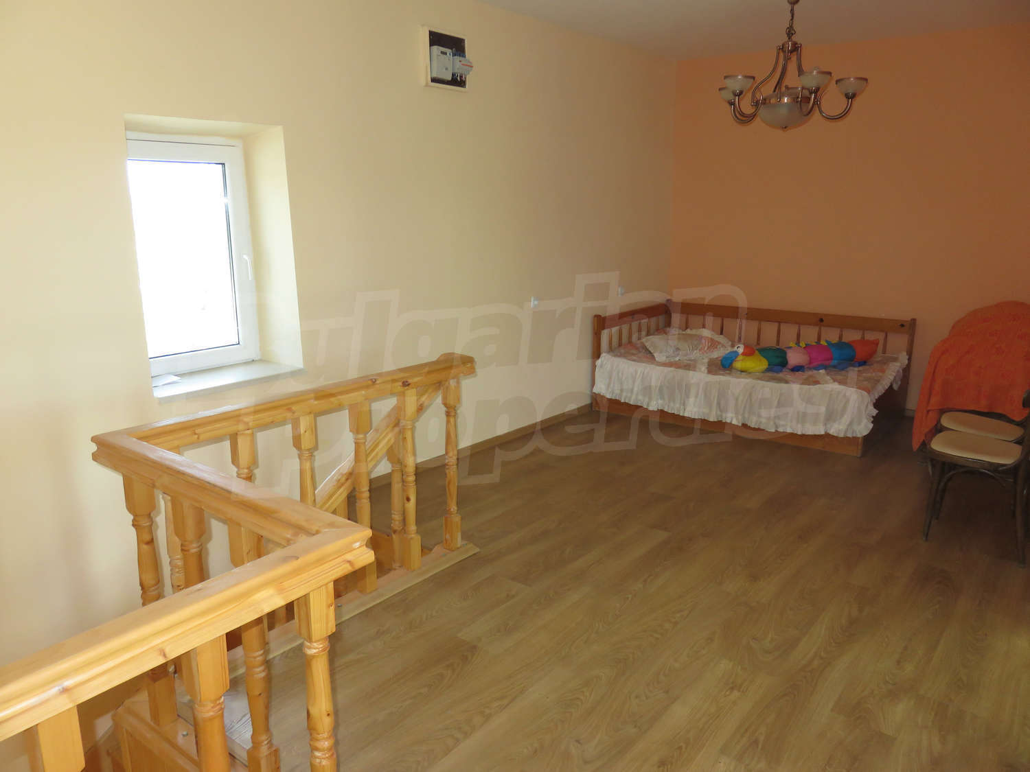 Gallery Picture 12