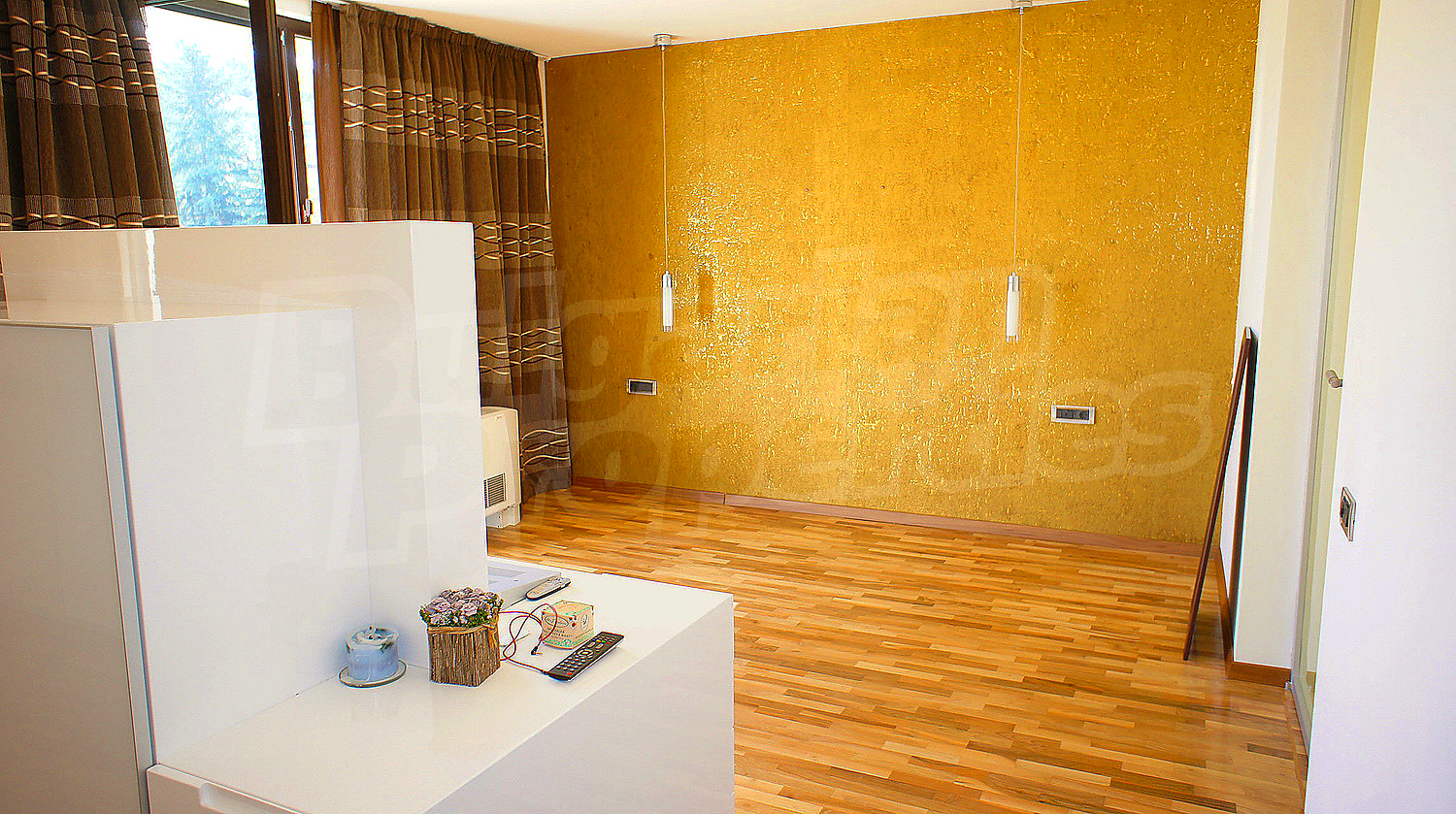 Gallery Picture 16