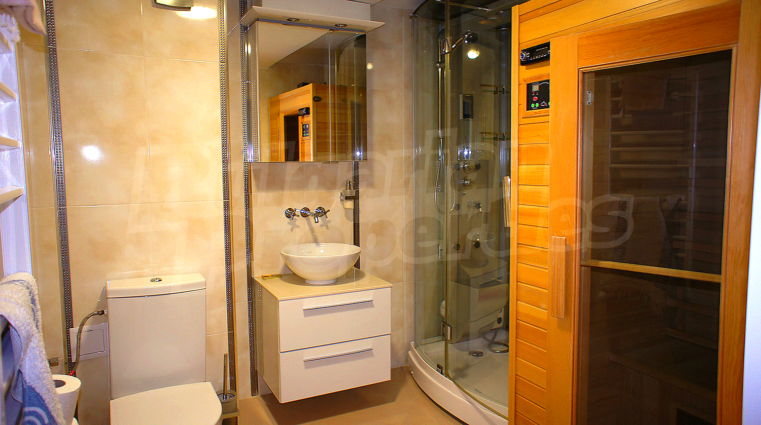 Gallery Picture 29
