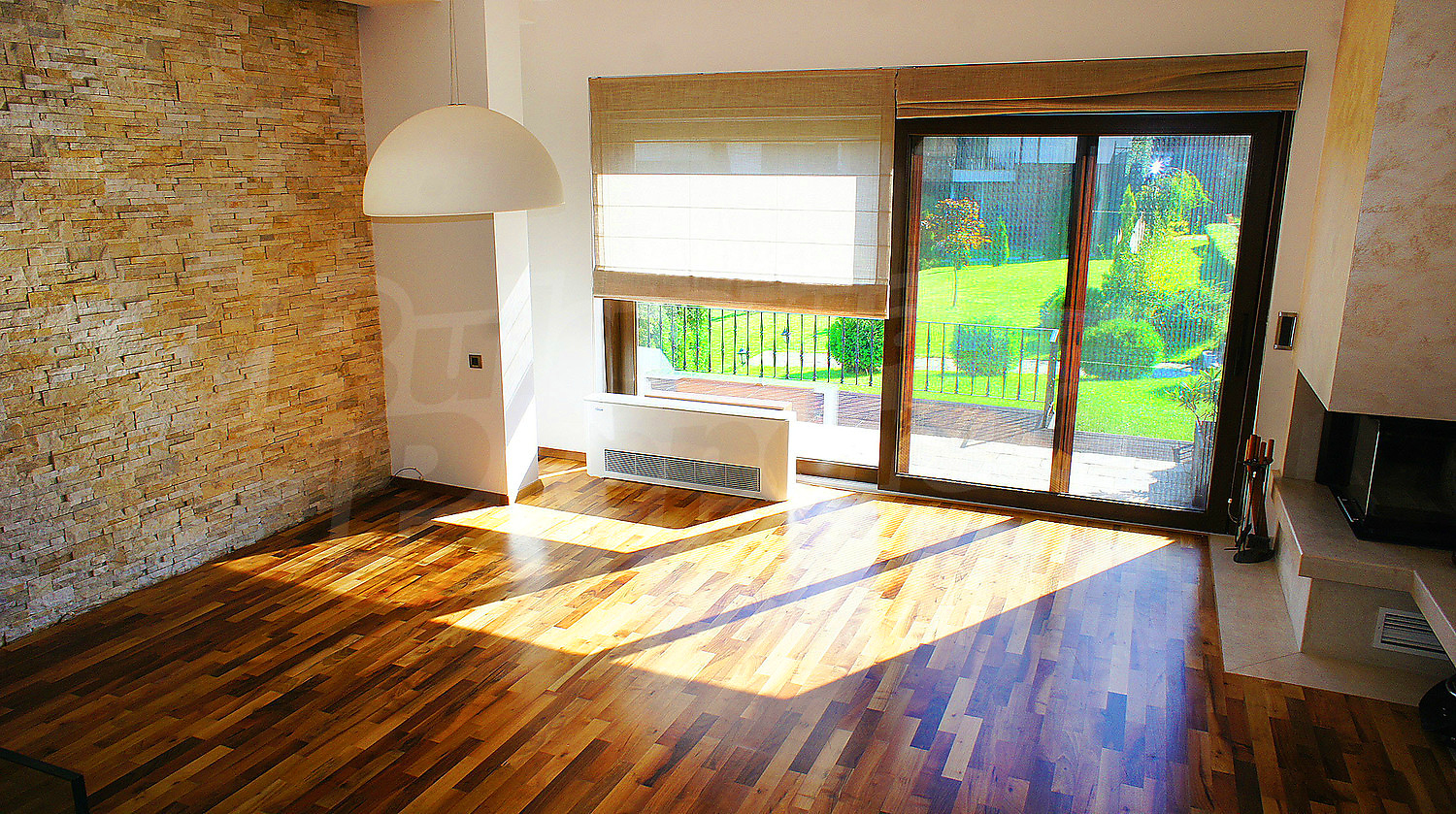 Gallery Picture 6