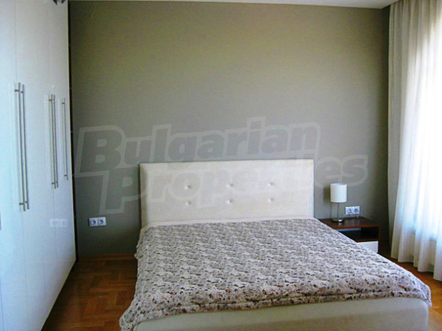Gallery Picture 11