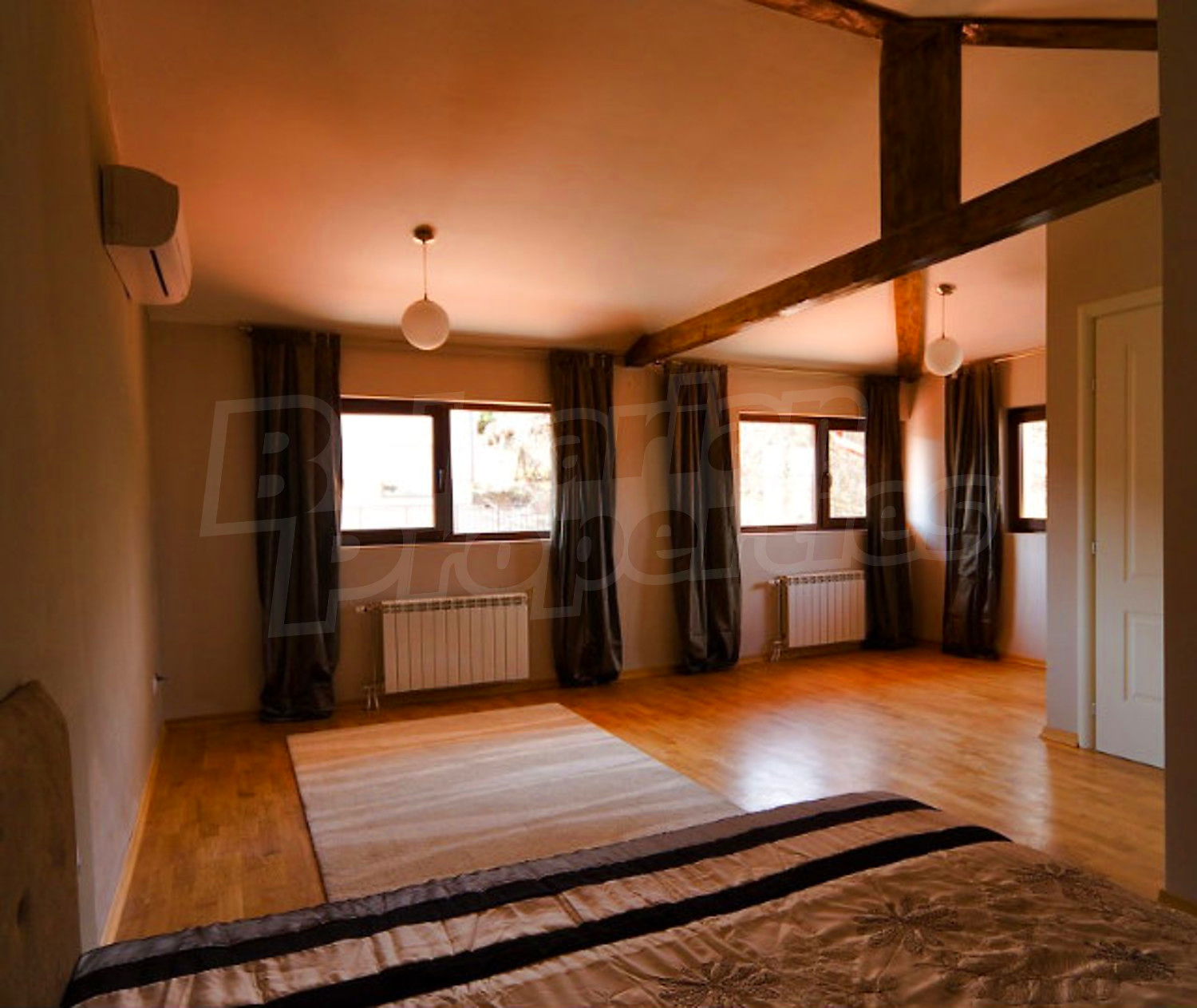 Gallery Picture 17