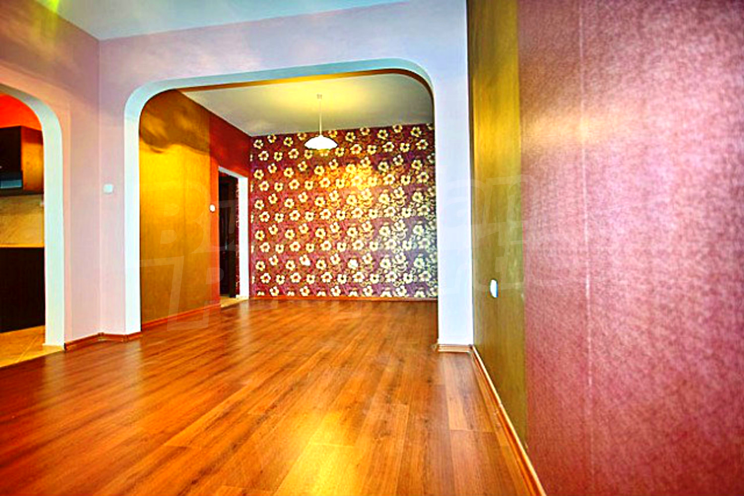 Gallery Picture 2